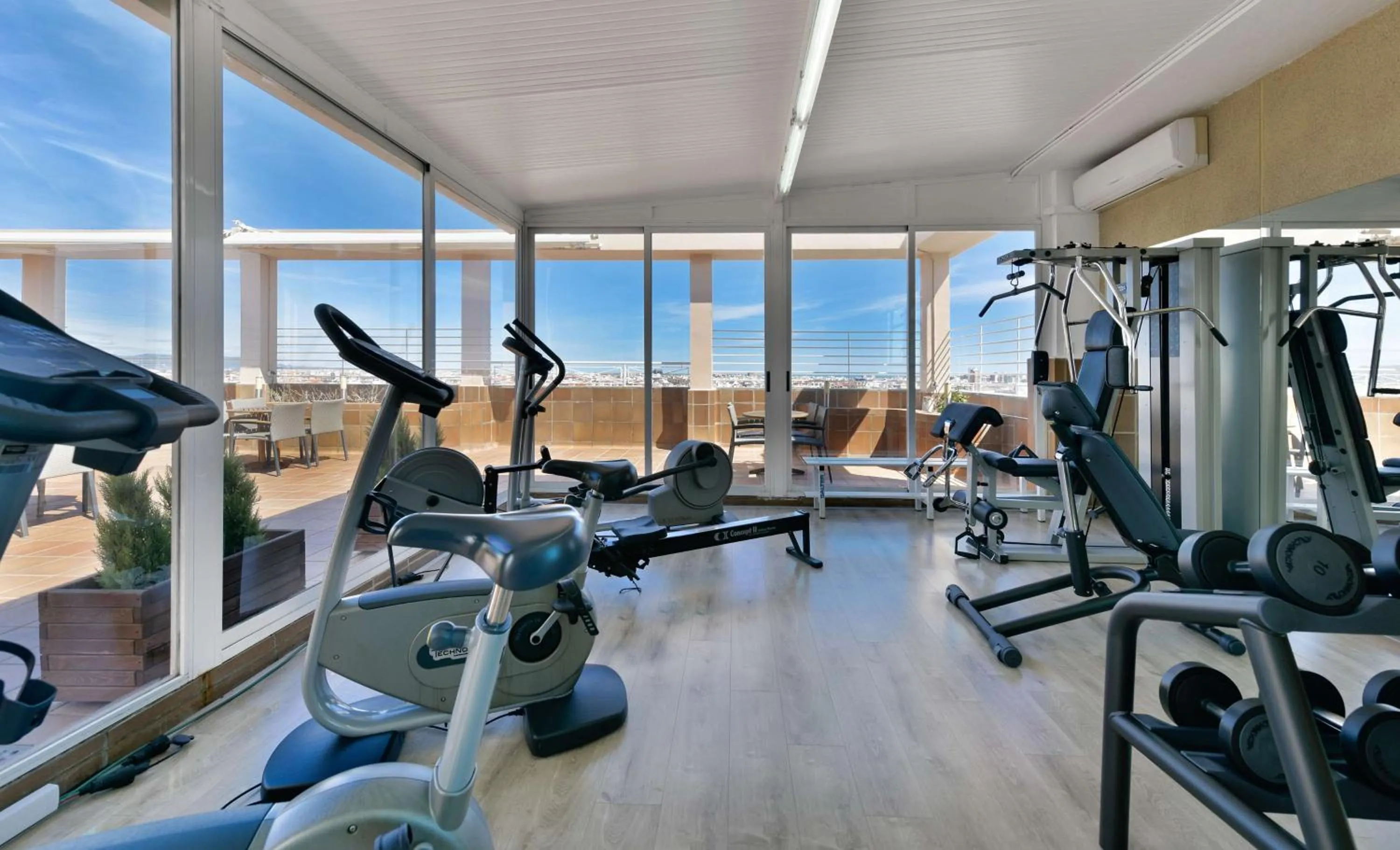 Sports in NH Valencia Center