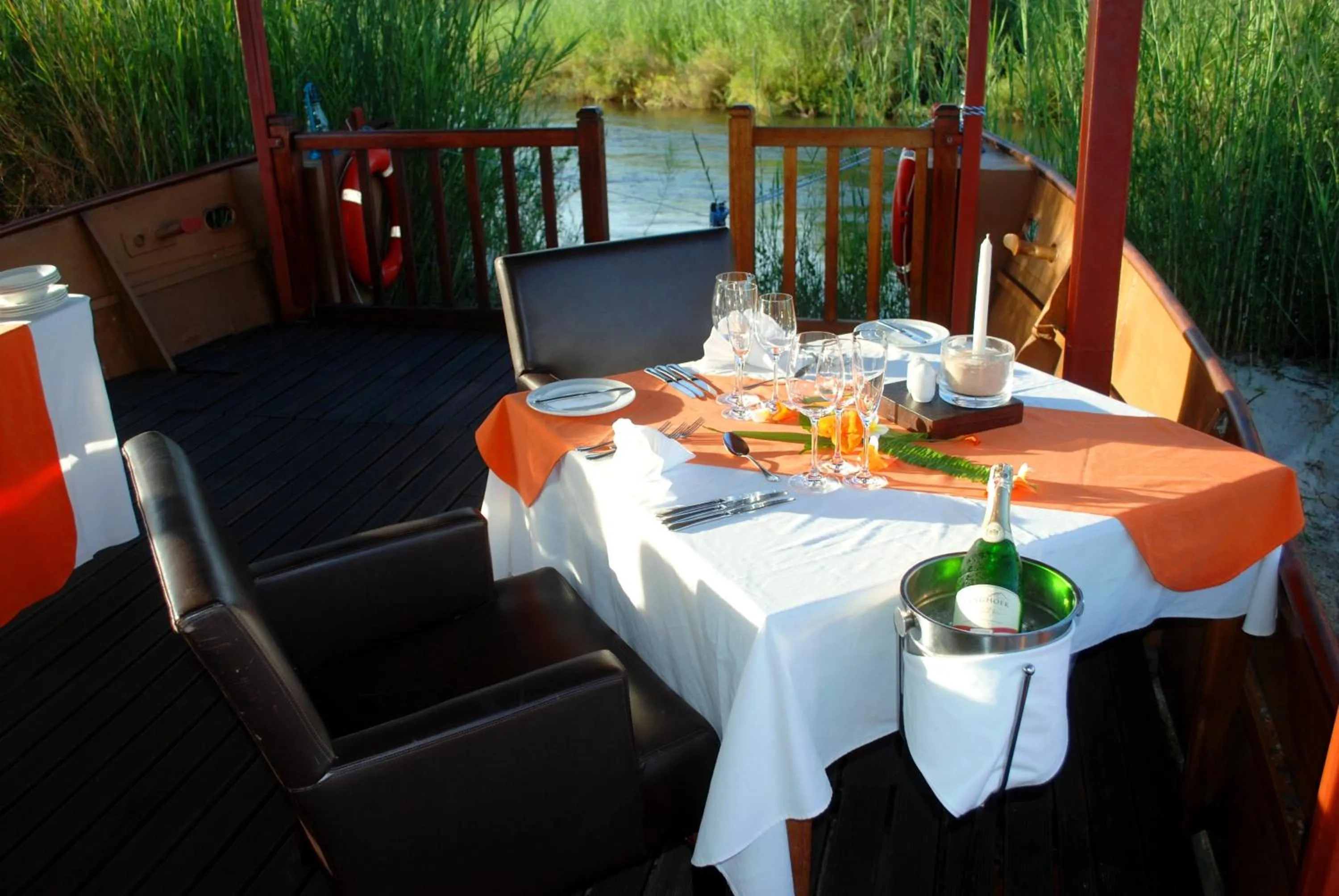 Restaurant/places to eat in Divava Okavango