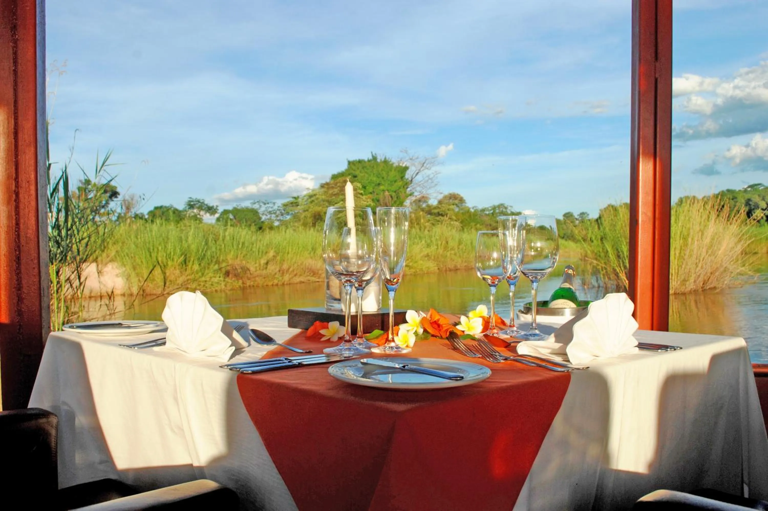 Restaurant/places to eat in Divava Okavango