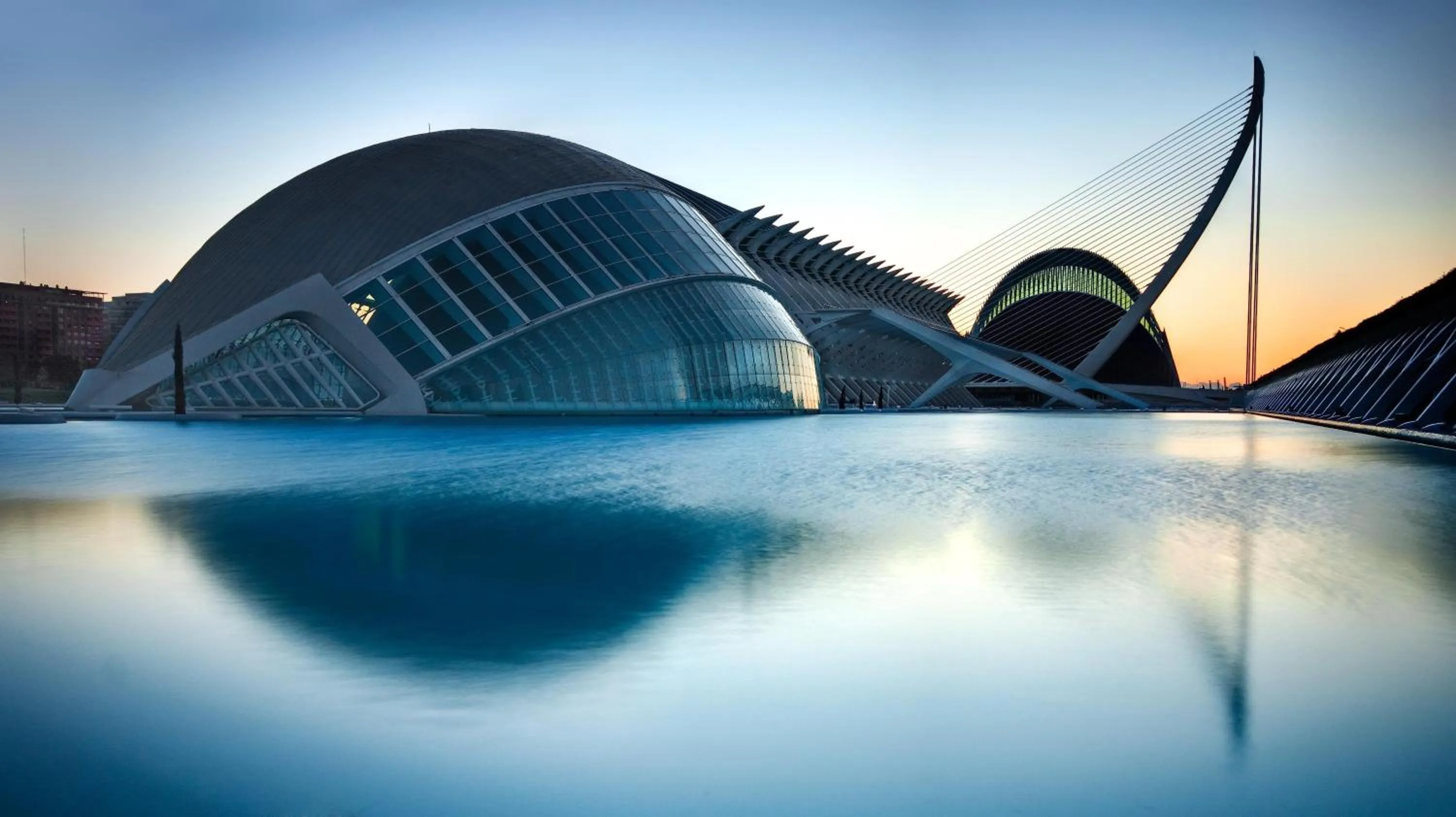 Property building in iStay by NH Ciudad de Valencia Hotel