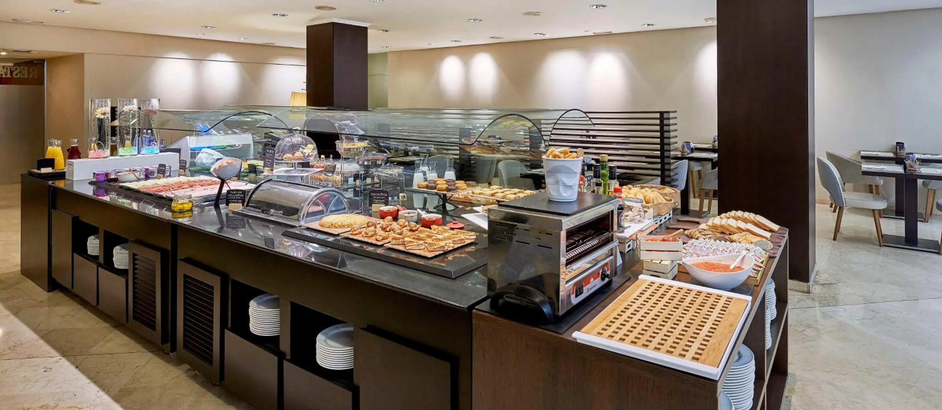Breakfast in iStay by NH Ciudad de Valencia Hotel