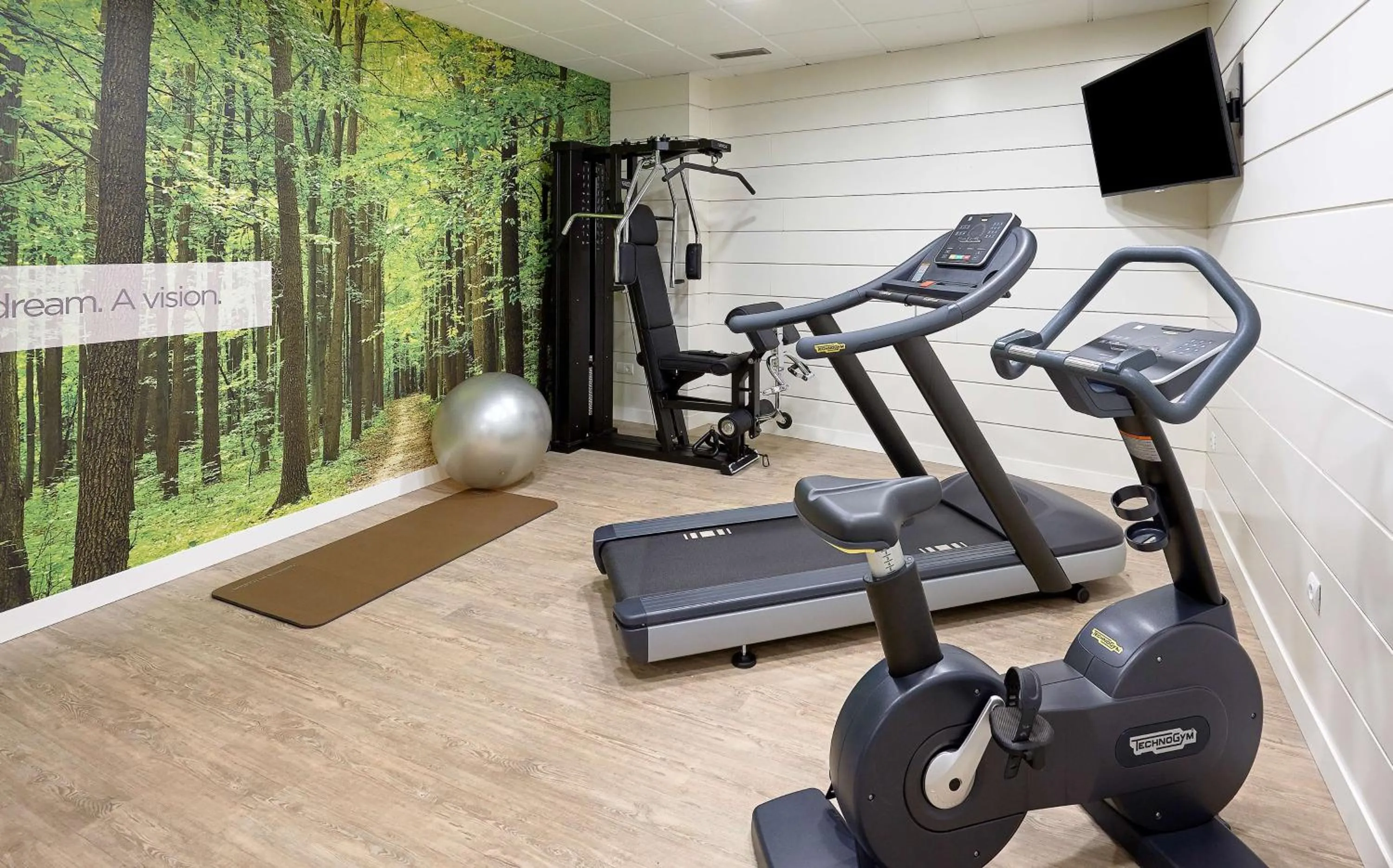 Spa and wellness centre/facilities in iStay by NH Ciudad de Valencia Hotel