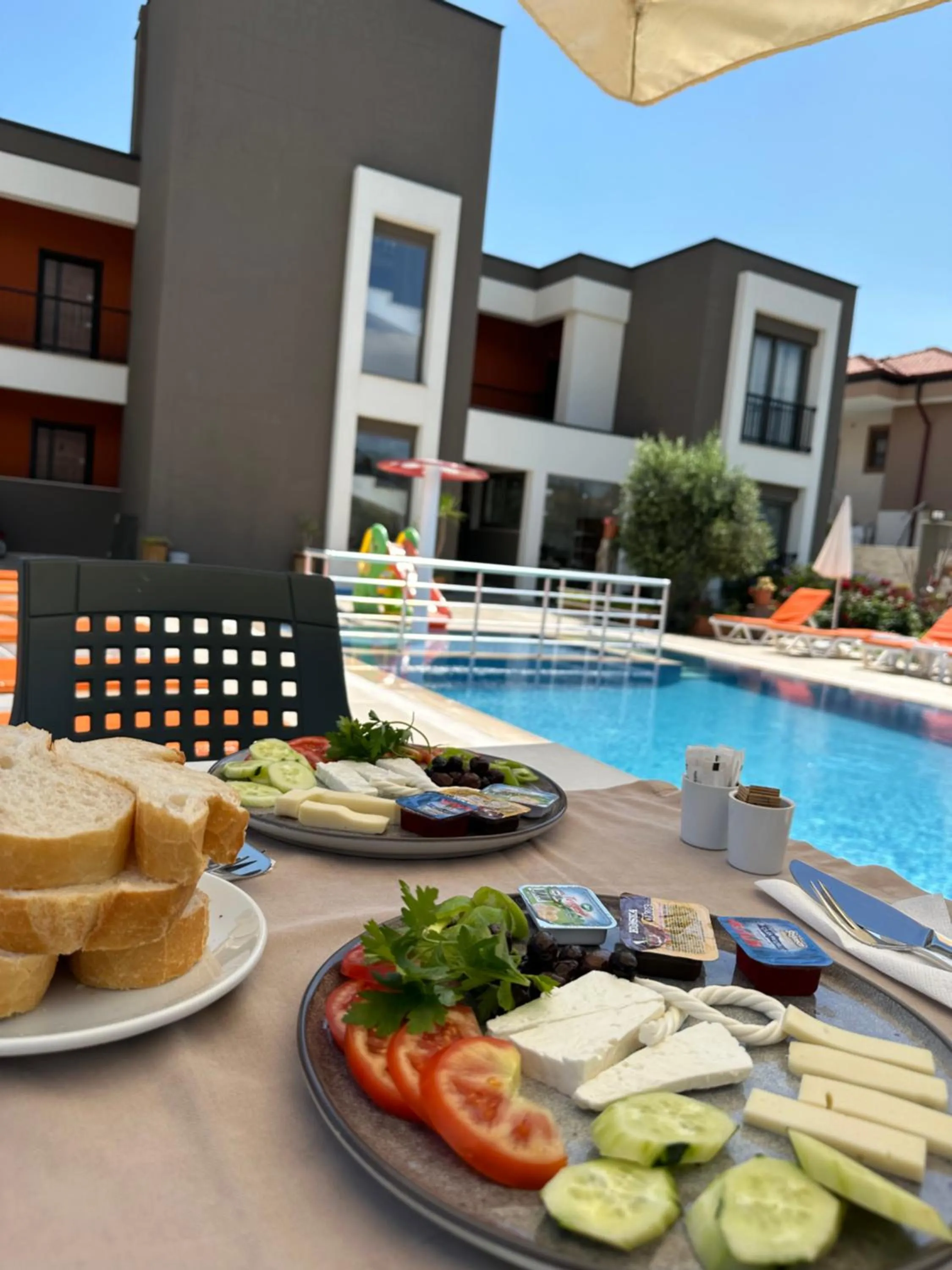 Pool view in Eva Apart Kemer