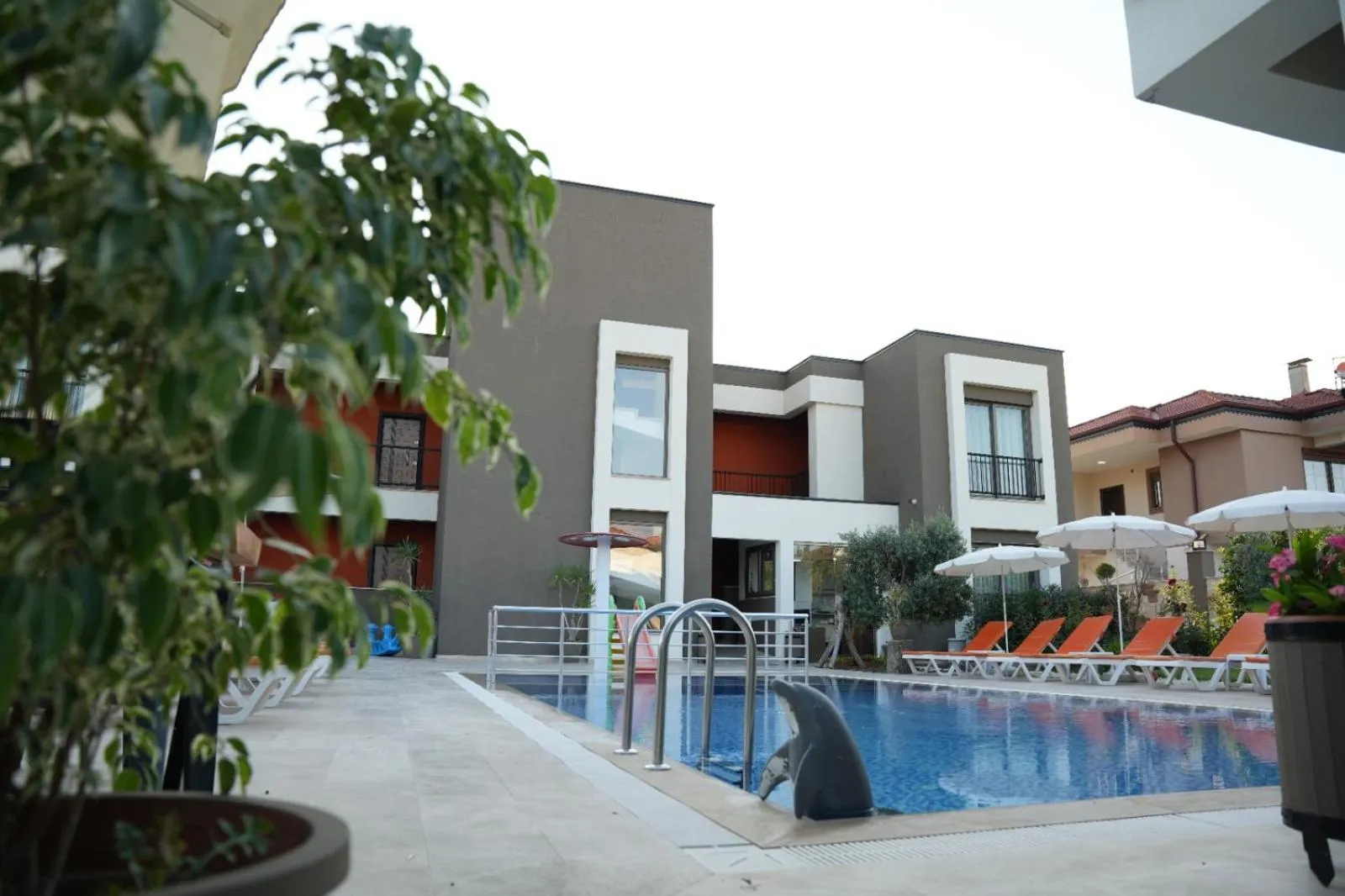 Property building in Eva Apart Kemer