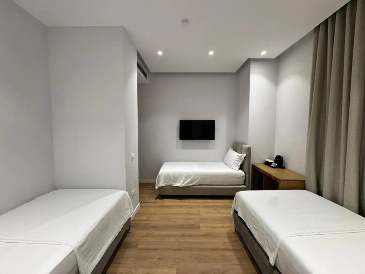 Luxury Triple Room in Hotel Vila Zeus Luxury Triple Room in Hotel Vila Zeus