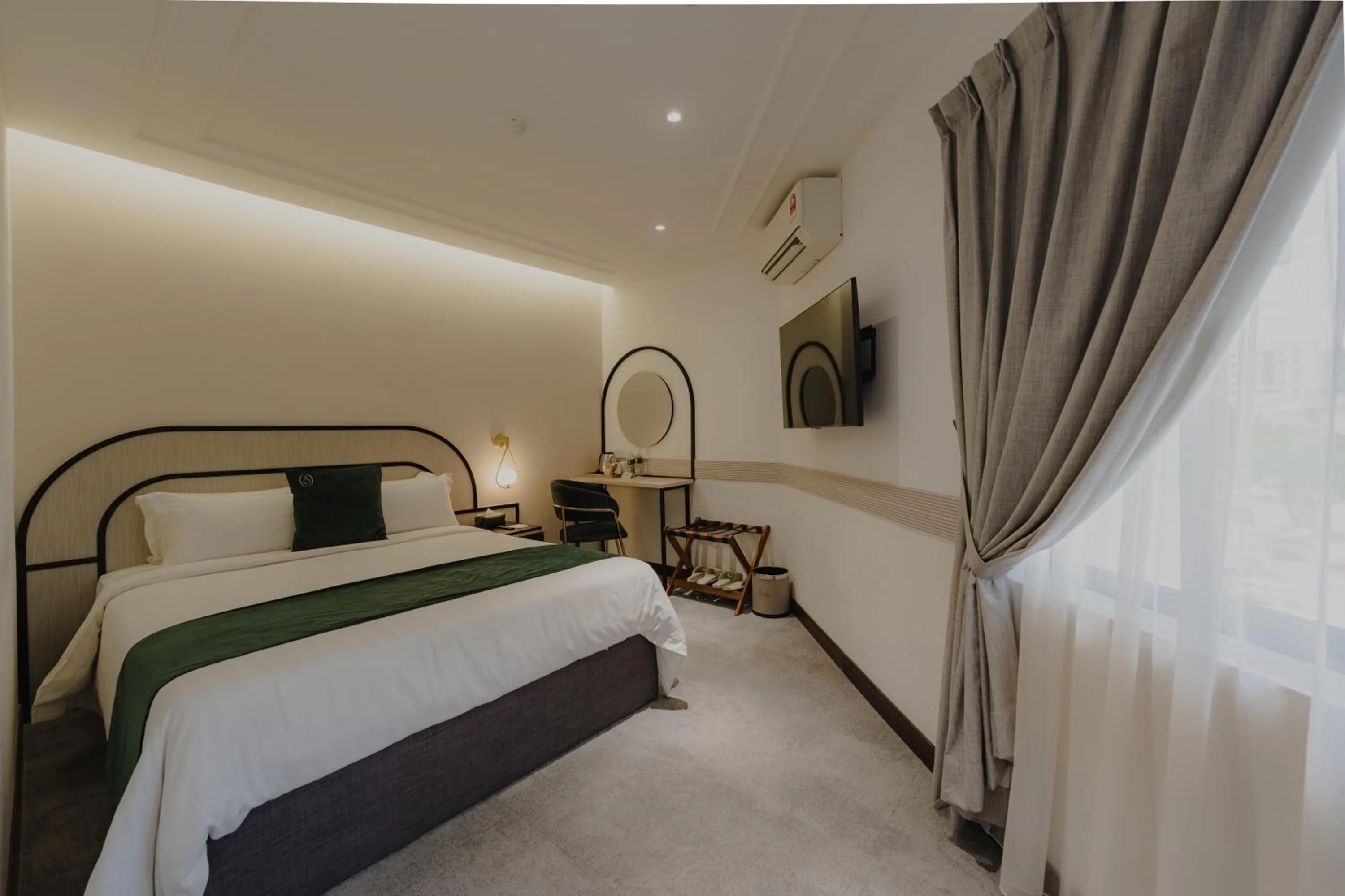 Photo of the whole room, Bed in Signel Poshtel, the Rare Gem of North Borneo