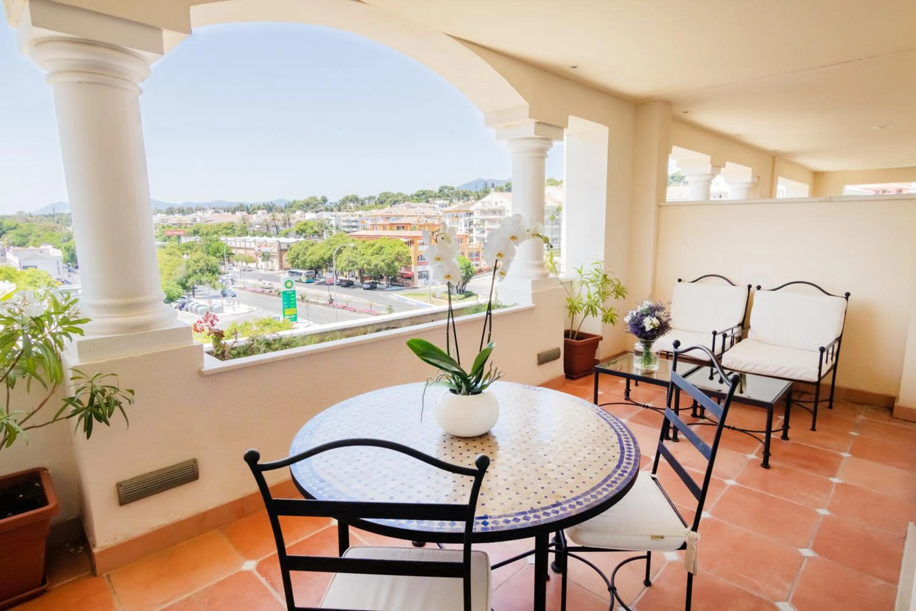 City view in Guadalpin Suites