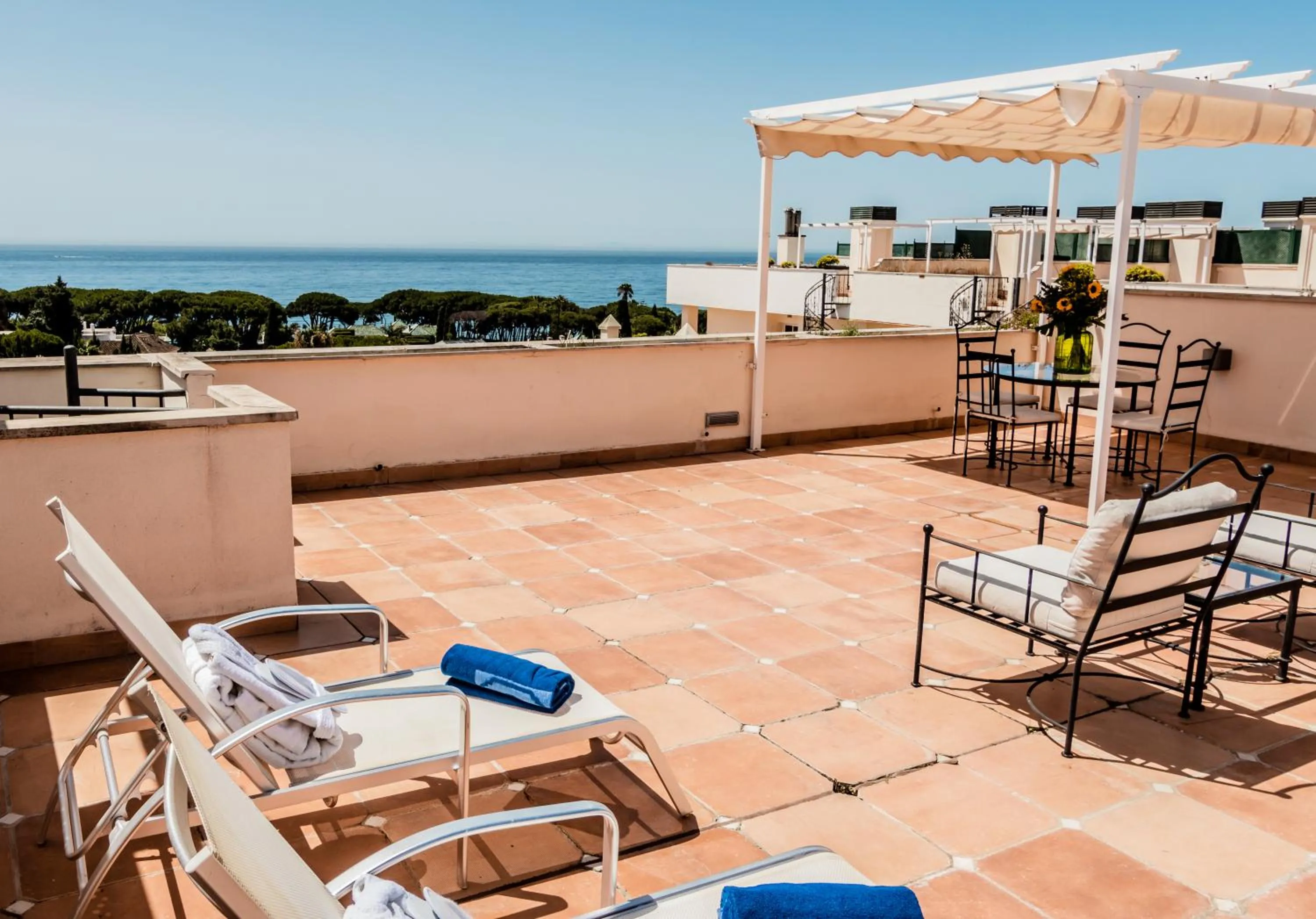 Solarium in Guadalpin Suites