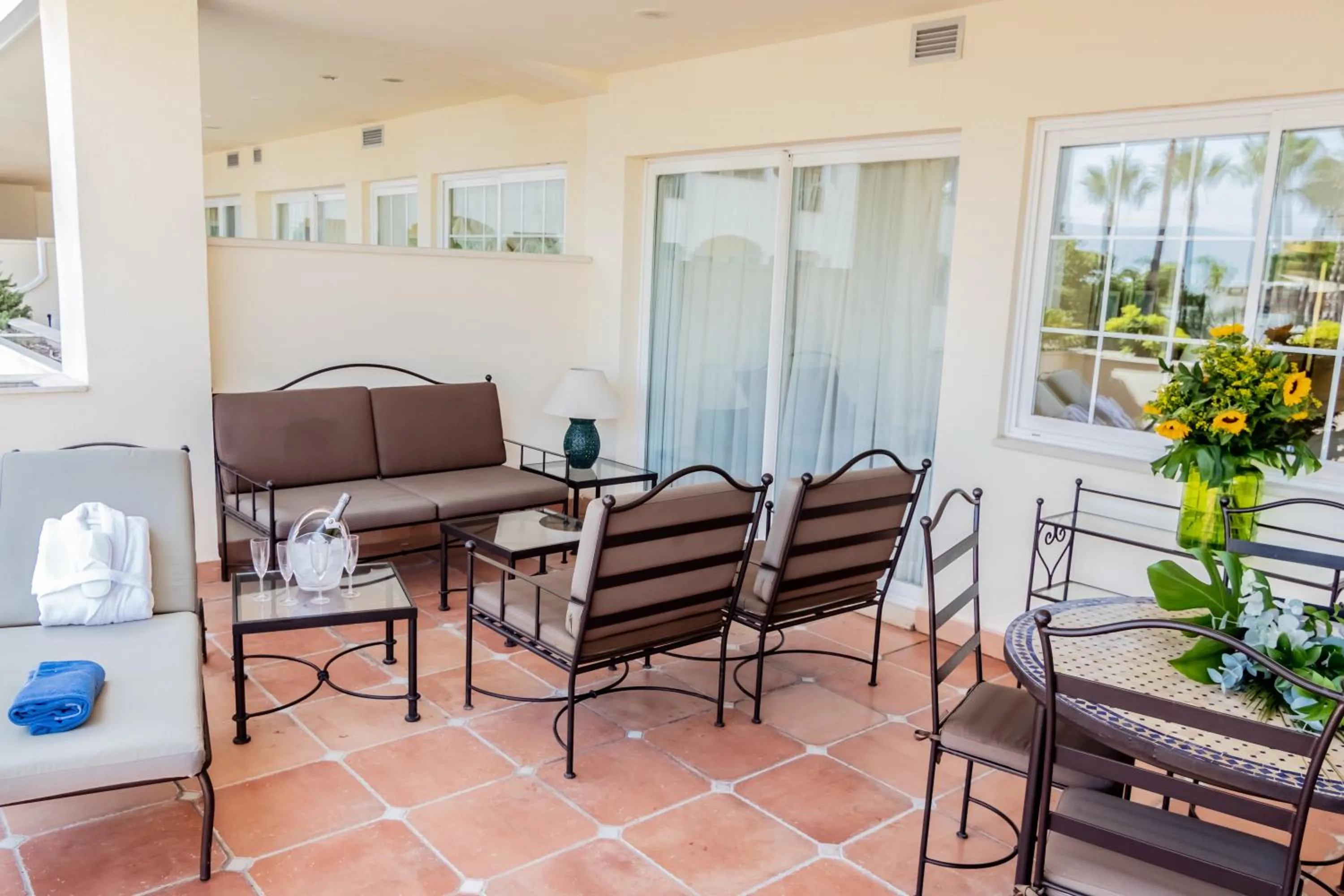 Balcony/Terrace in Guadalpin Suites