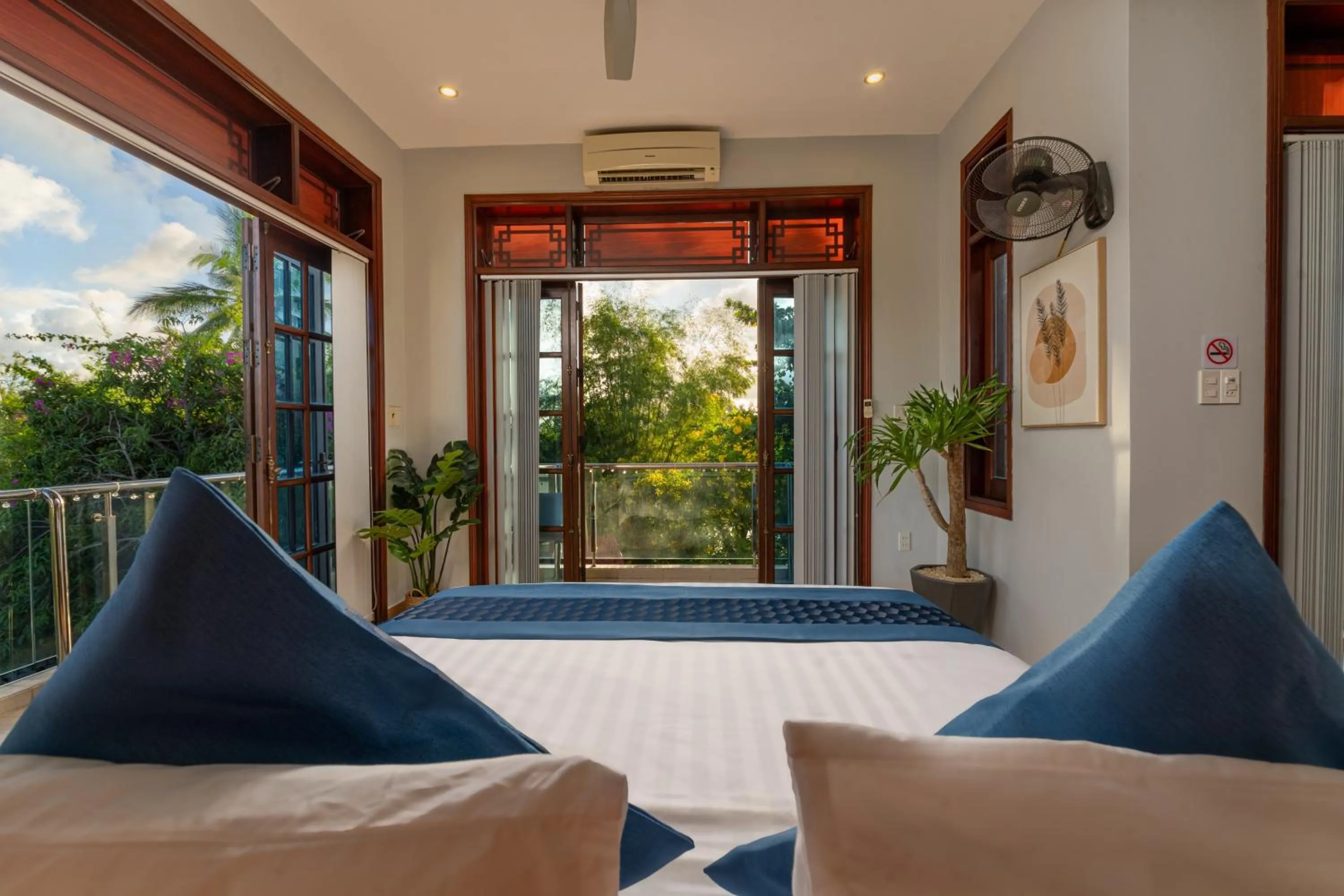 Garden view in Sông River Homestay Hội An