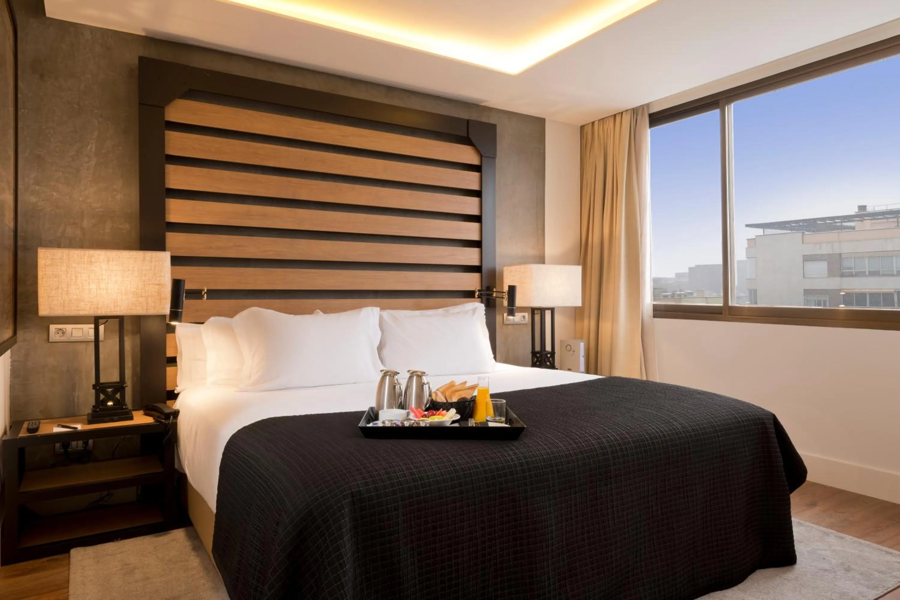 Photo of the whole room, Bed in H10 Tribeca