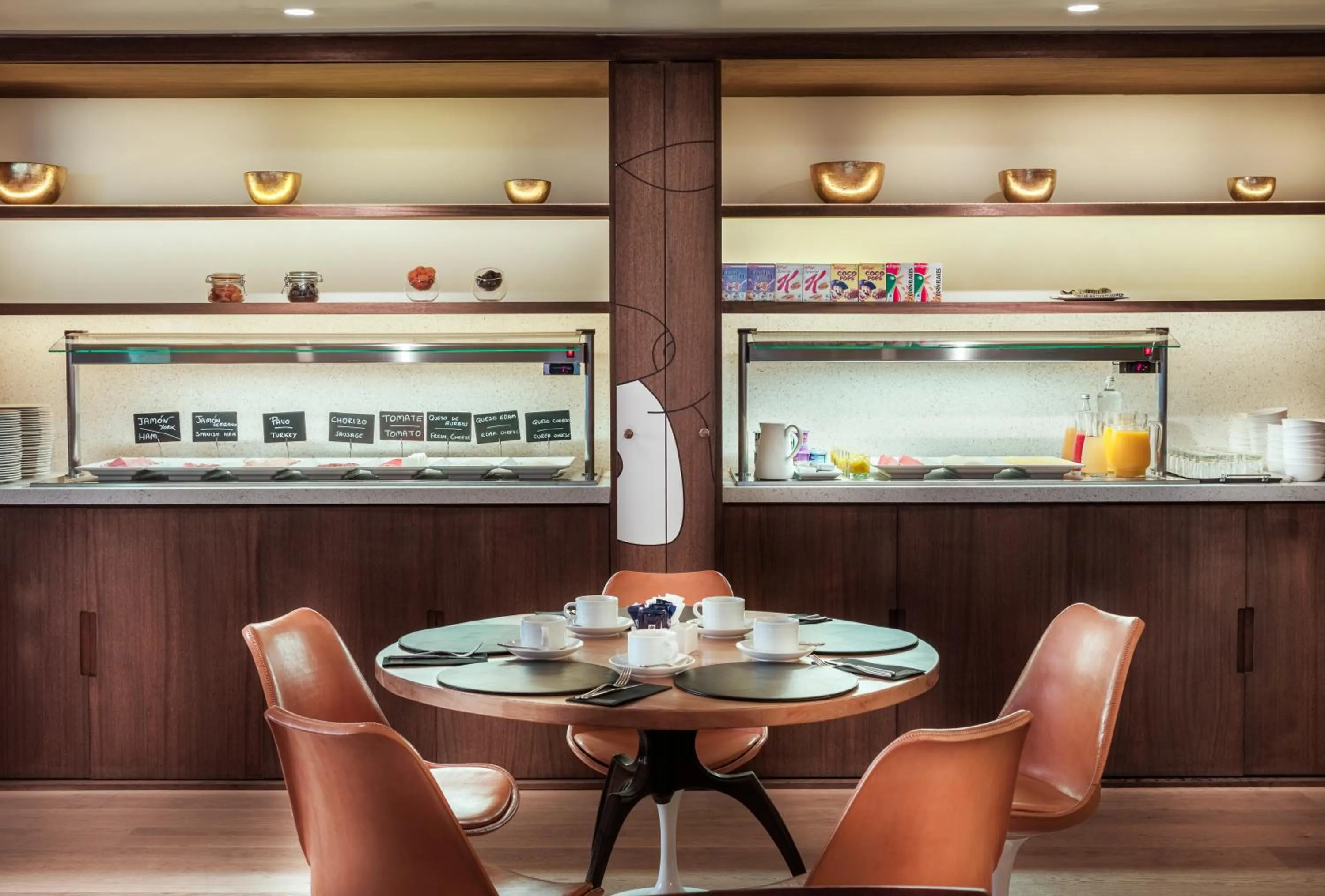 Restaurant/places to eat in H10 Tribeca