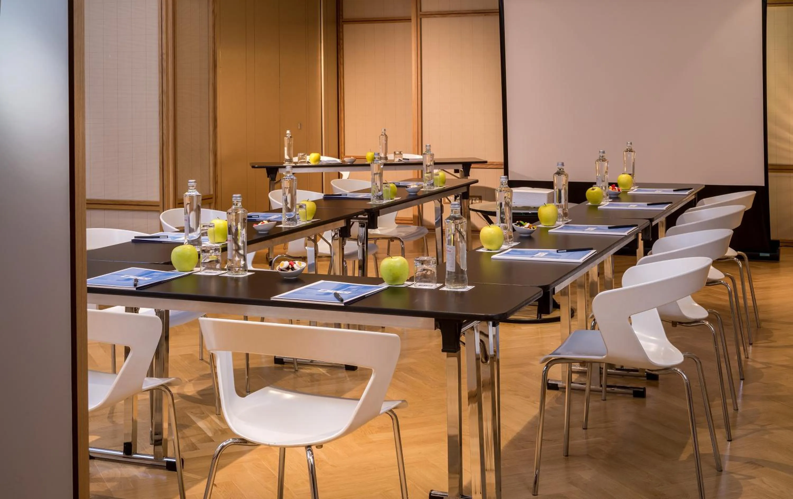 Meeting/conference room in H10 Tribeca