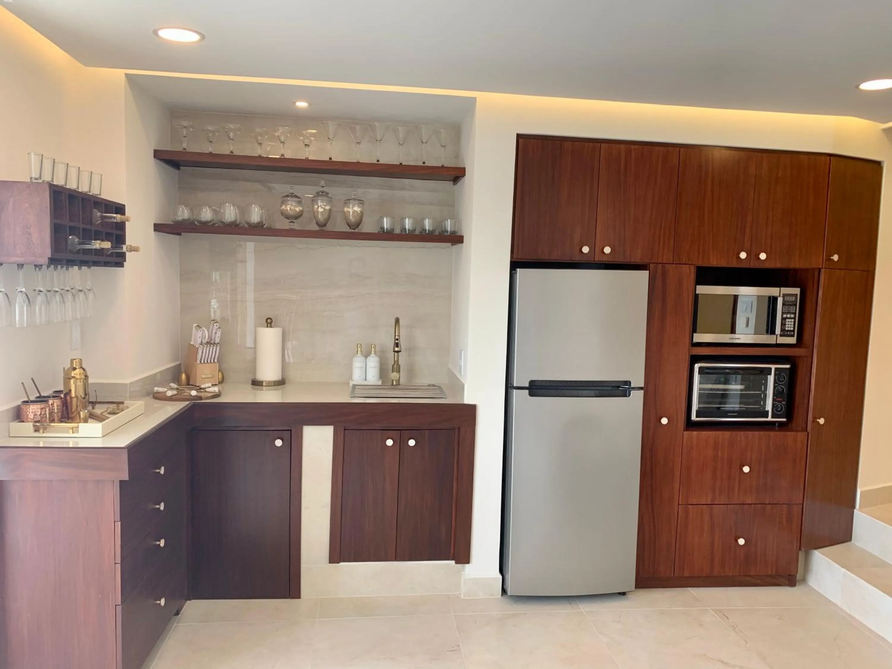 Sunscape Residence Tower