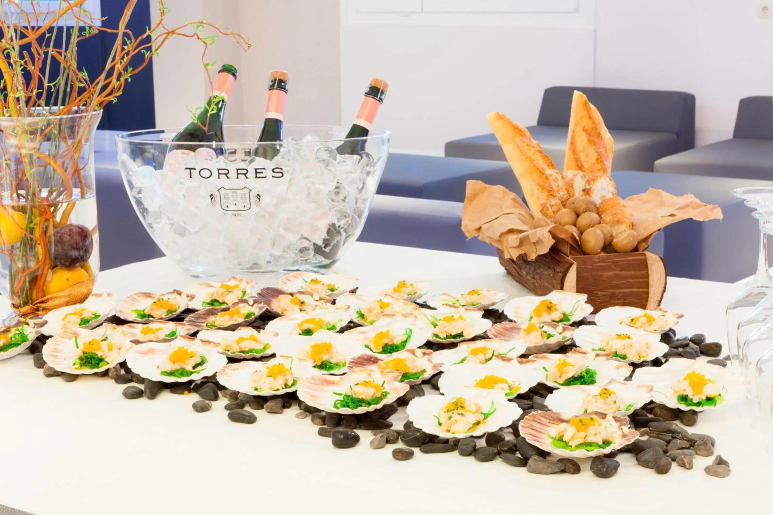 Lounge or bar in Madrid Marriott Auditorium Hotel & Conference Center