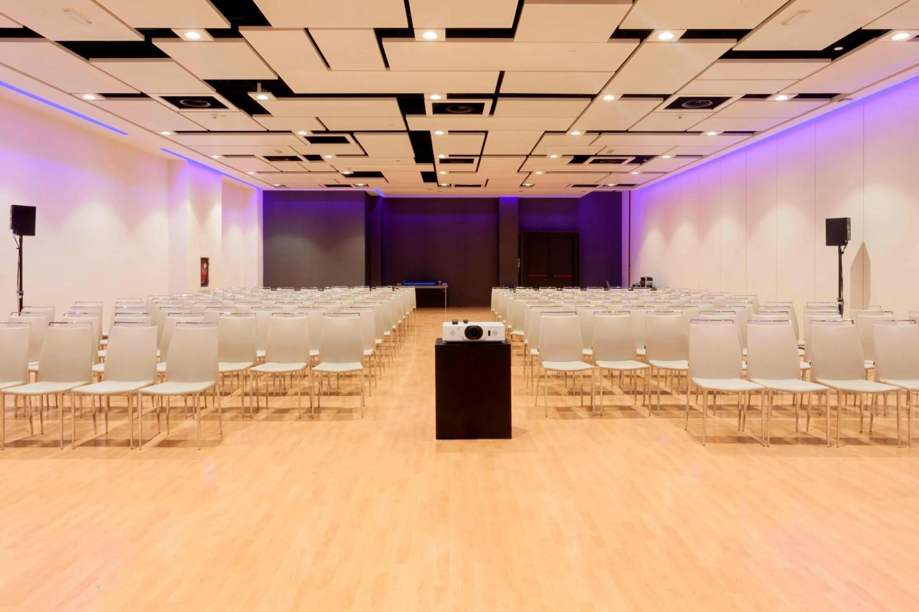 Meeting/conference room in Madrid Marriott Auditorium Hotel & Conference Center