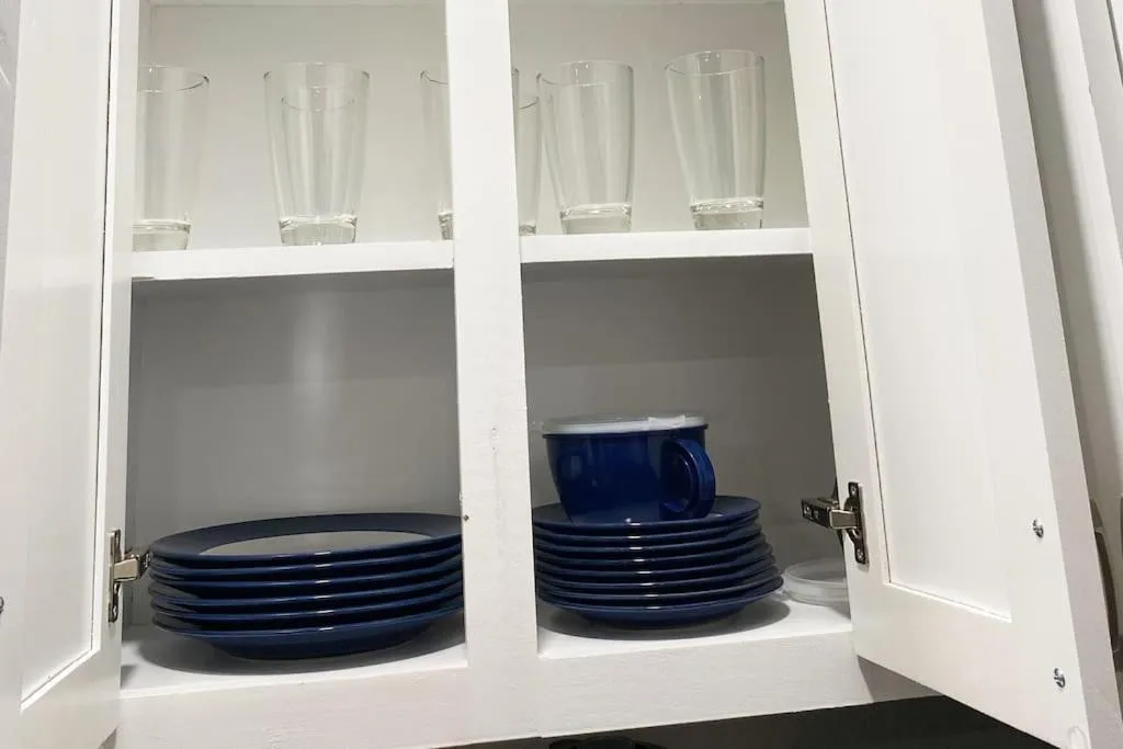 NEW! close to Downtown, Malls & Premium Outlets, with Balcony