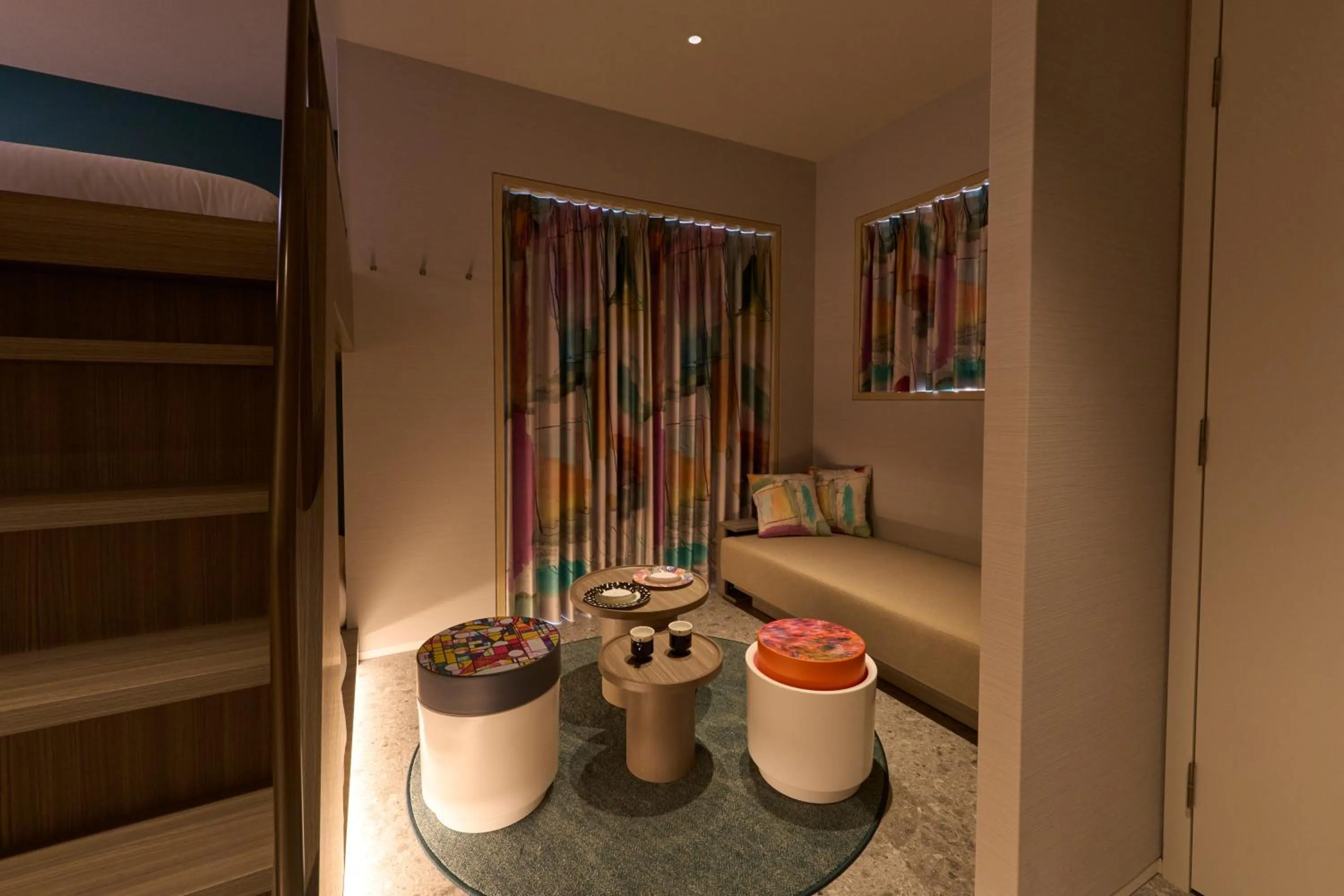 Photo of the whole room in fav TOKYO NISHINIPPORI