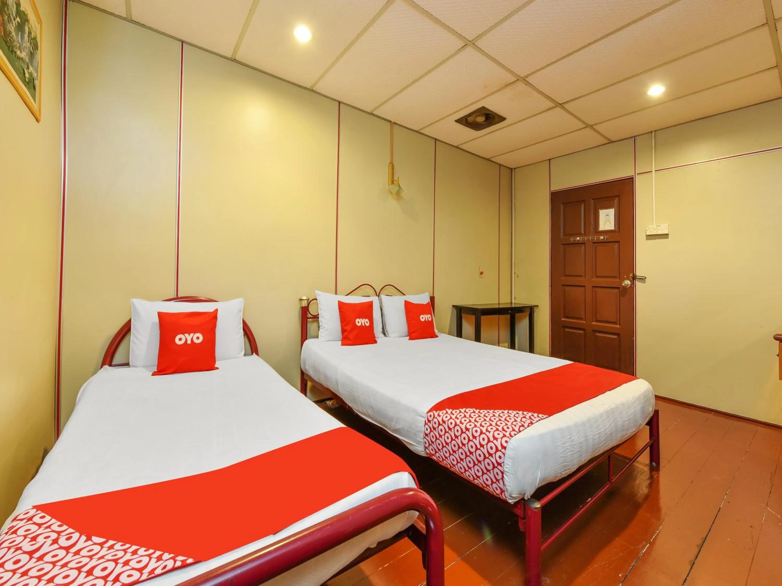 Bedroom, Bed in Hotel O Pulau Ketam Inn