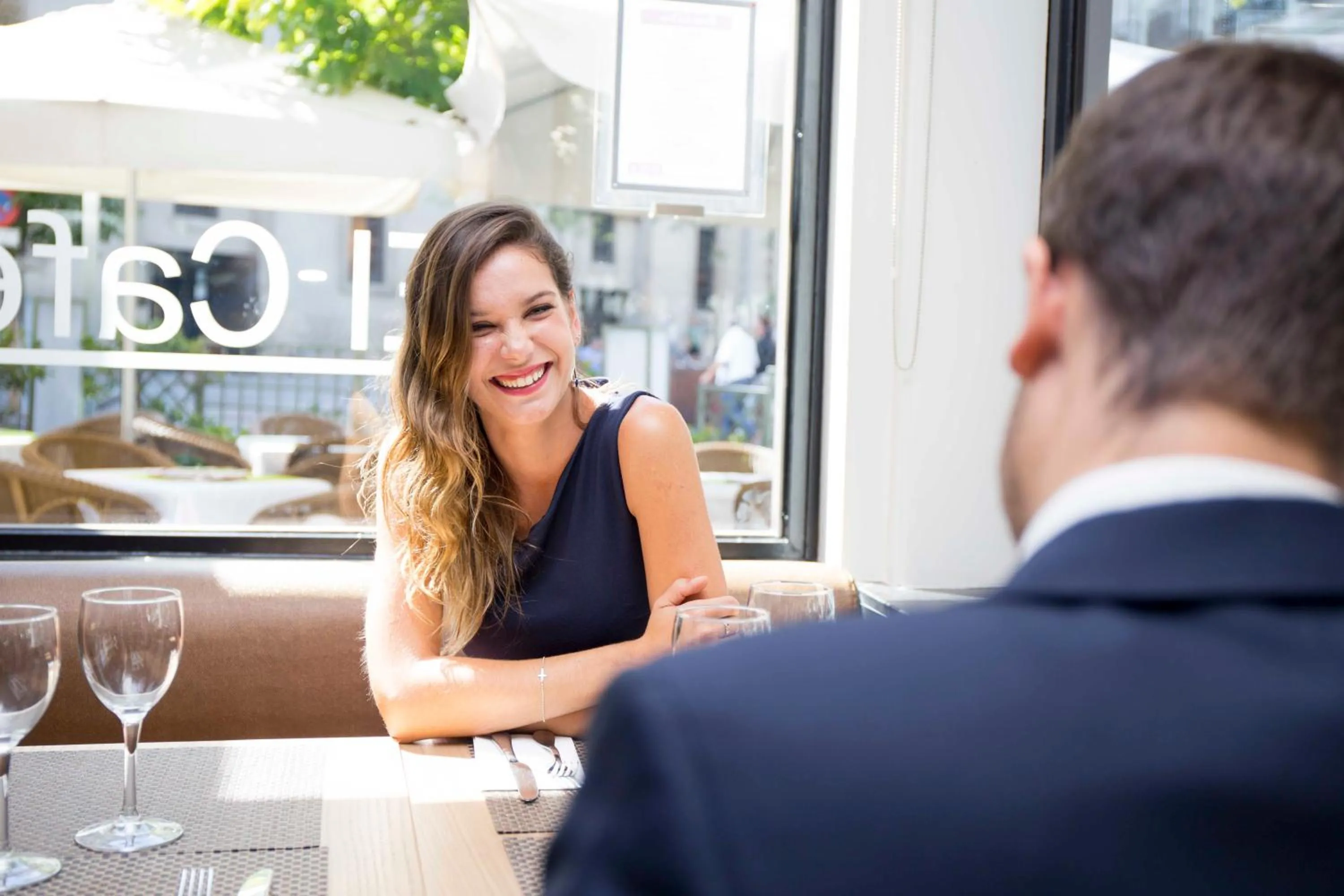 Restaurant/places to eat in Hotel Opera