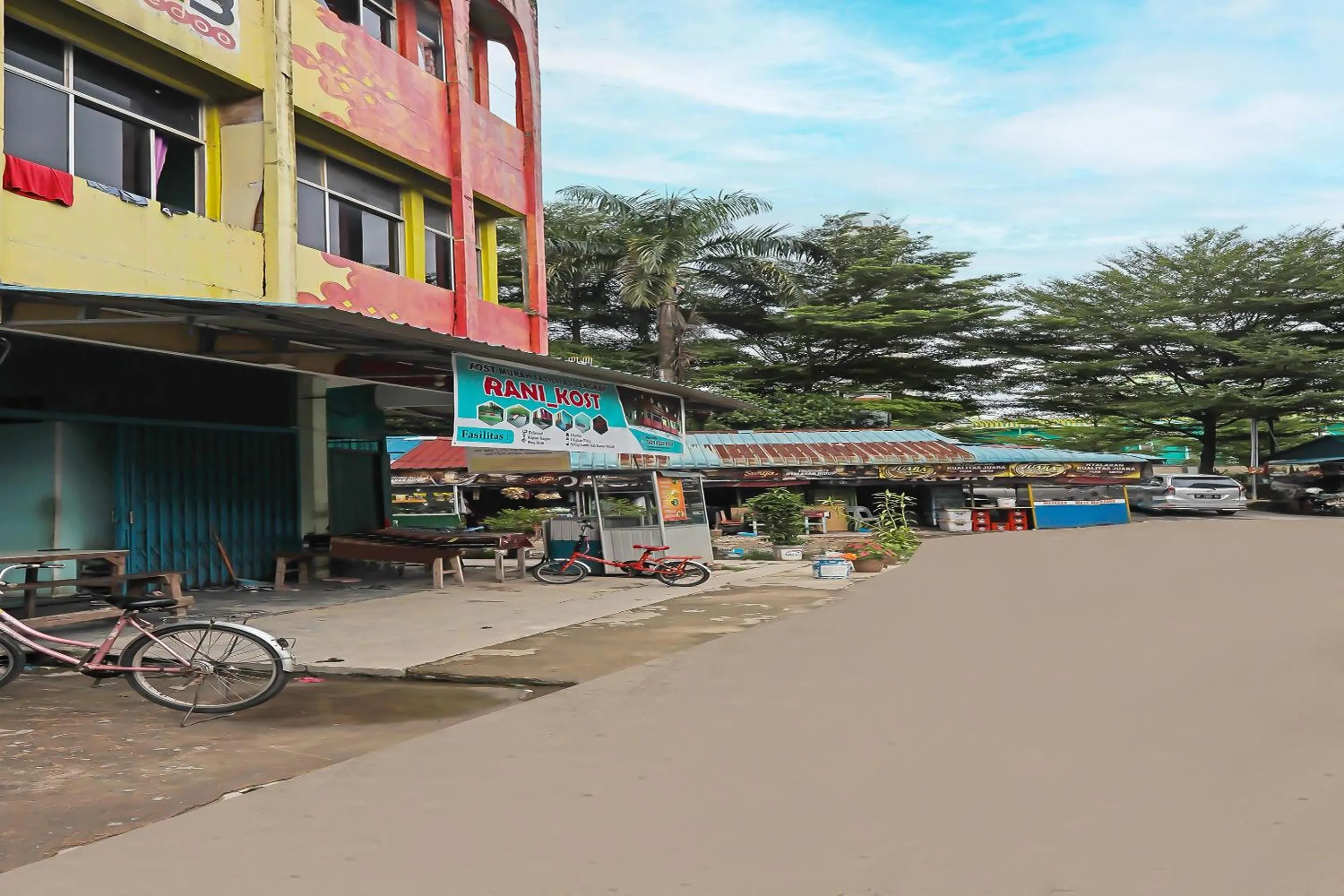 Facade/entrance in Hotel O Rani Homestay Syariah