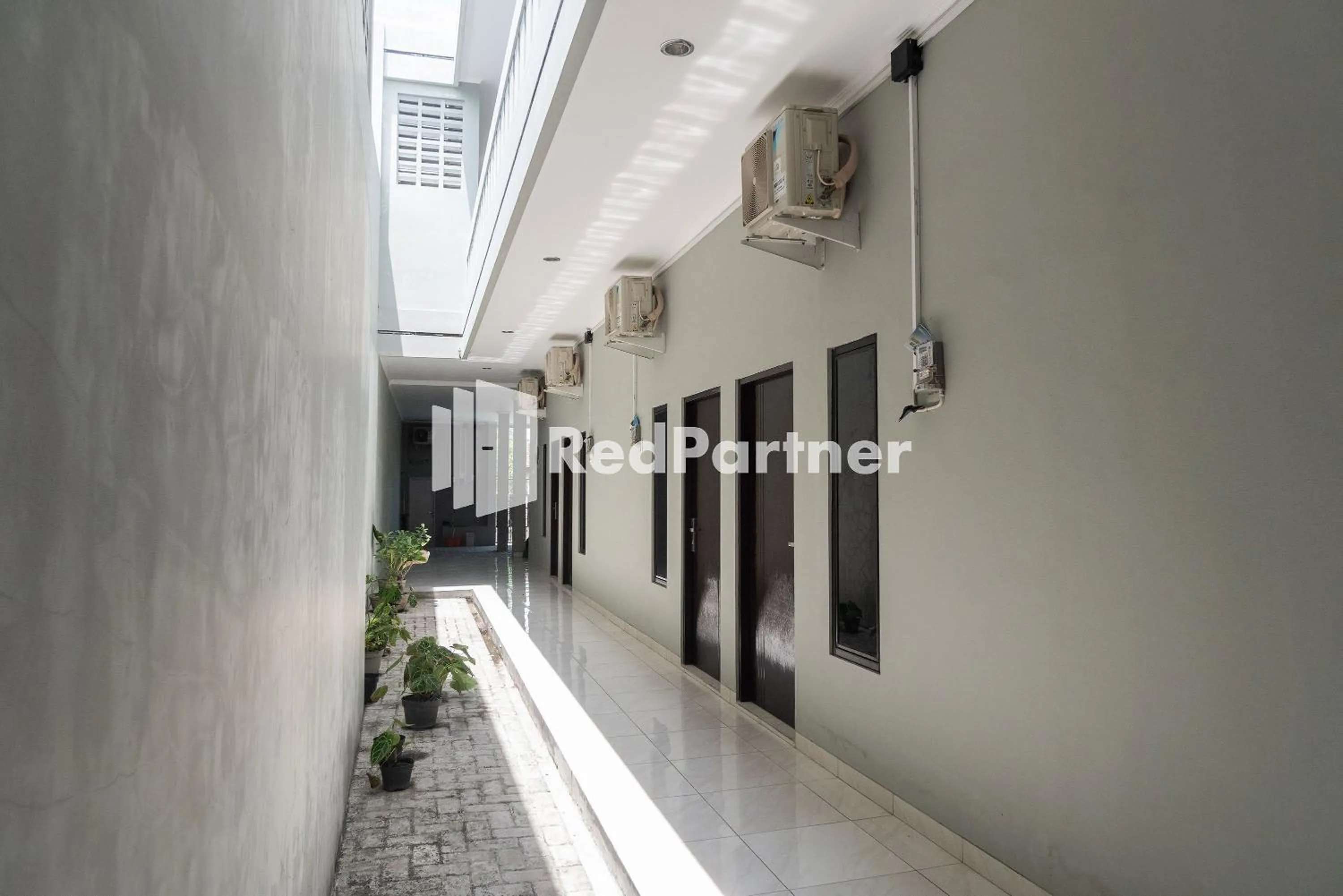 Facade/entrance in Athena House Syariah Near The Park Mall Solo Baru Mitra RedDoorz