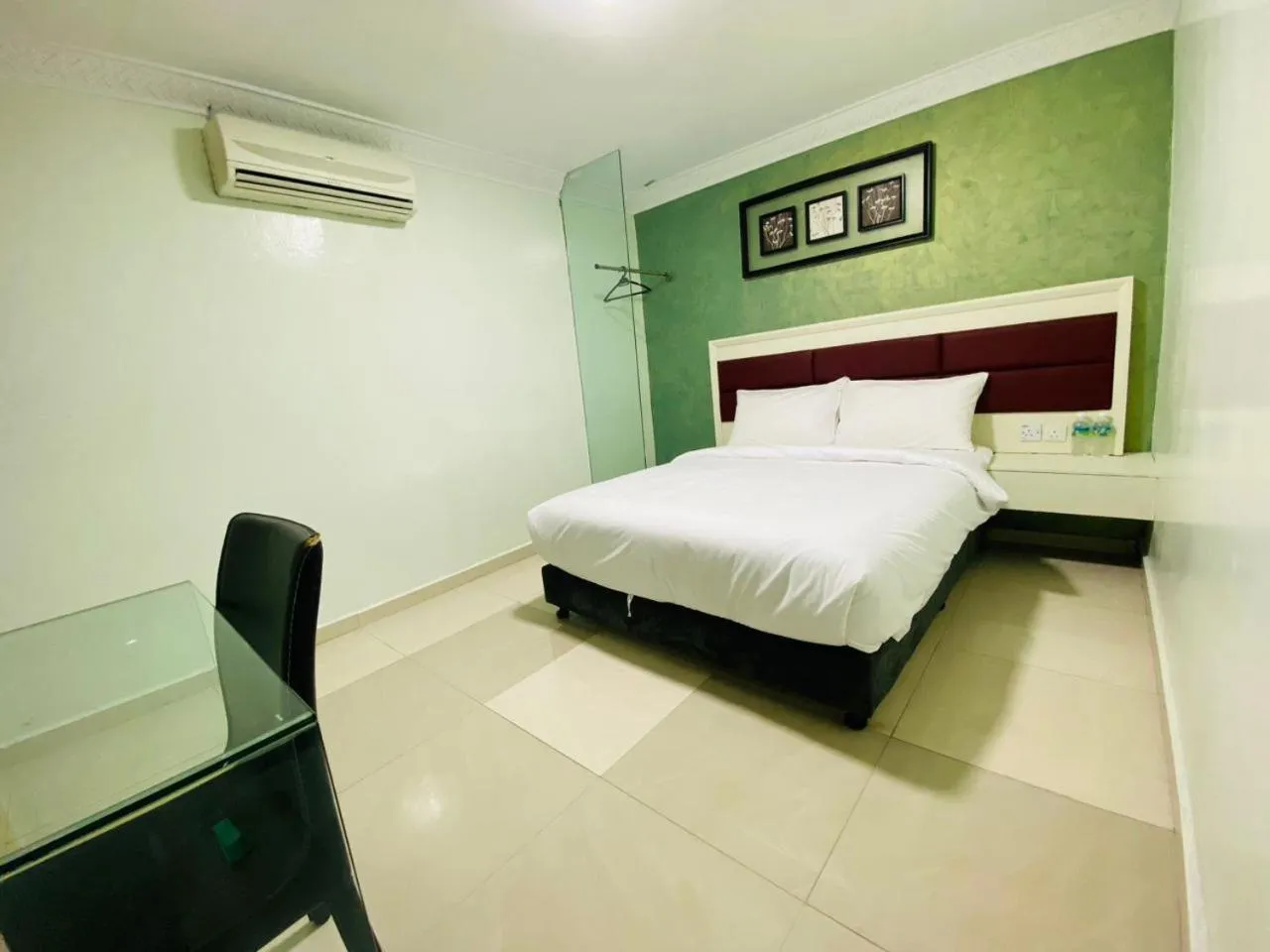 Bed in Surya Boutique Hotel Klang