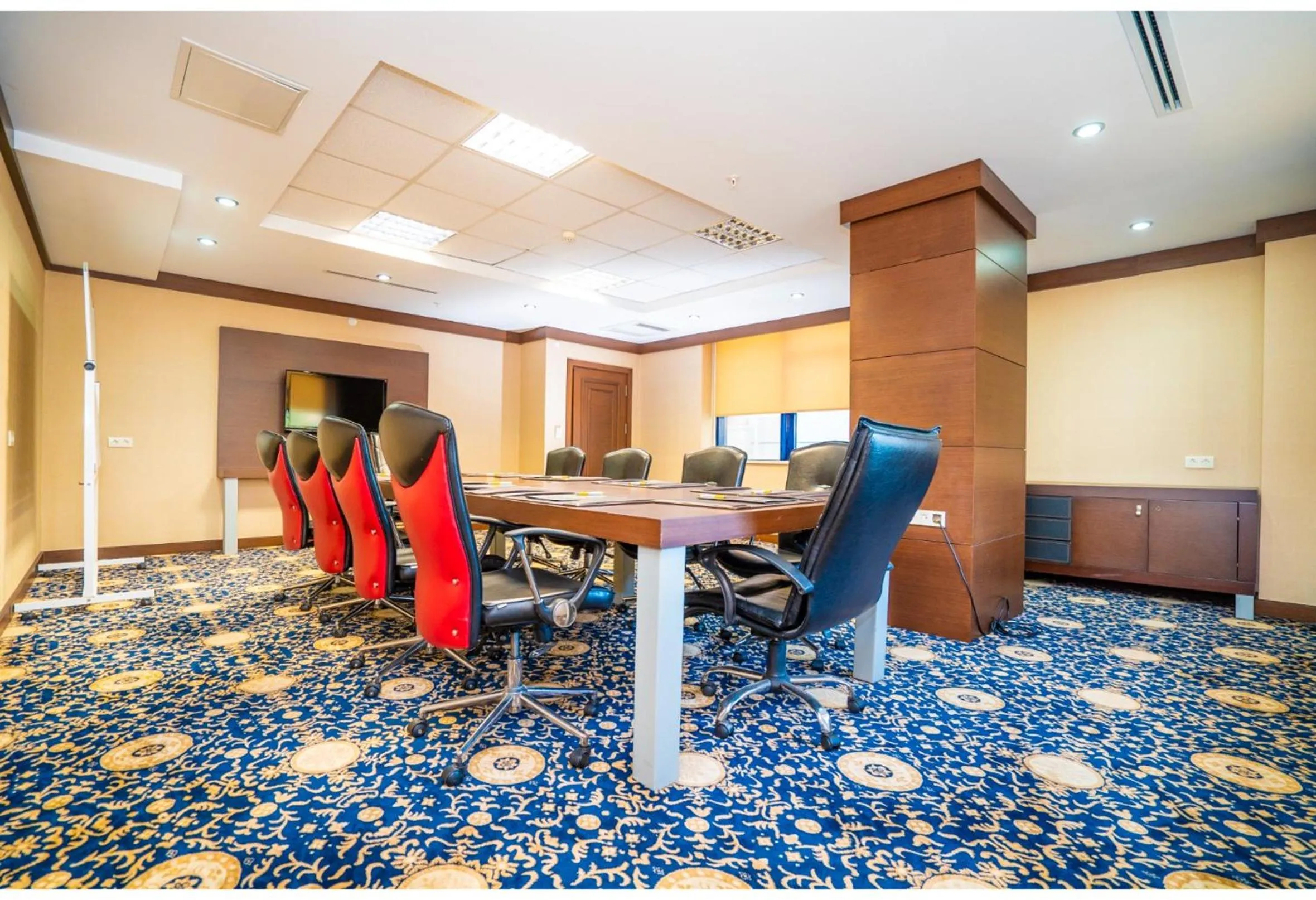 Meeting/conference room in Ma City Hotel