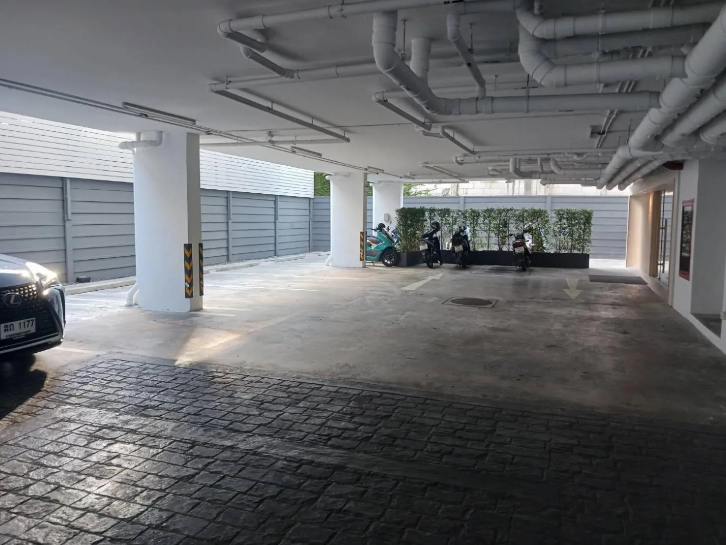 Parking in Wellness Stay & Hotel Sukhumvit 107