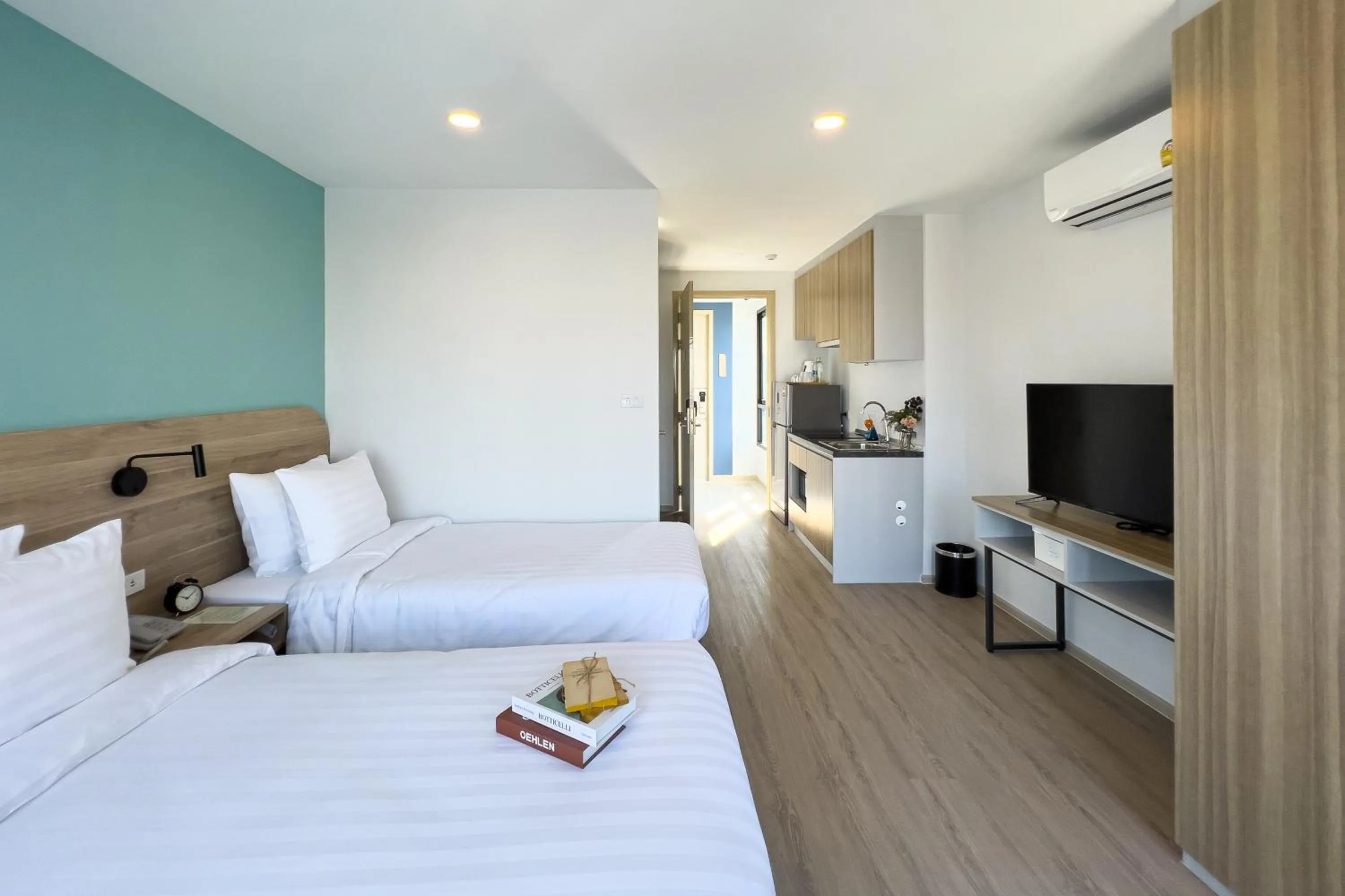 Bedroom, Bed in Wellness Stay & Hotel Sukhumvit 107