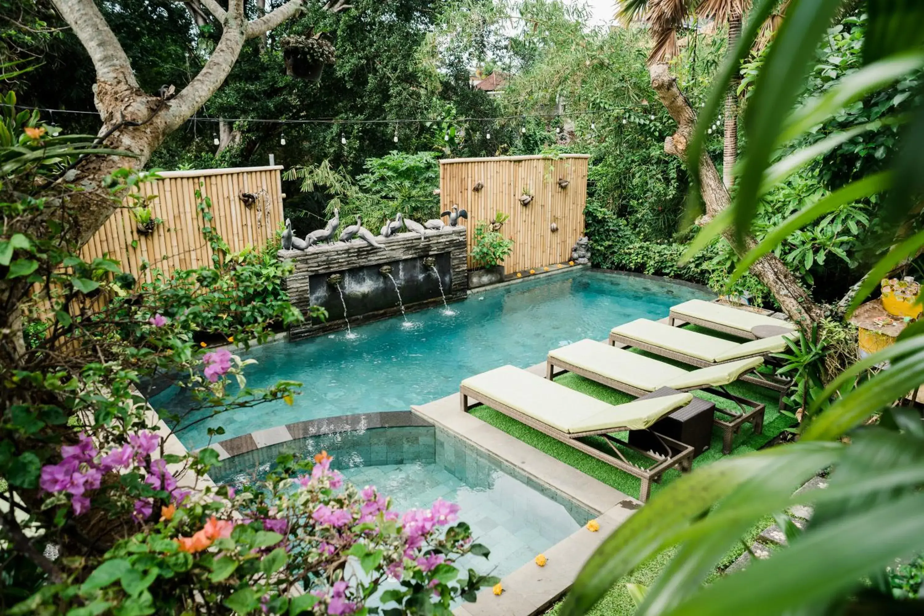 Desak Putu Putra Hidden Desak Putu Putra Hidden