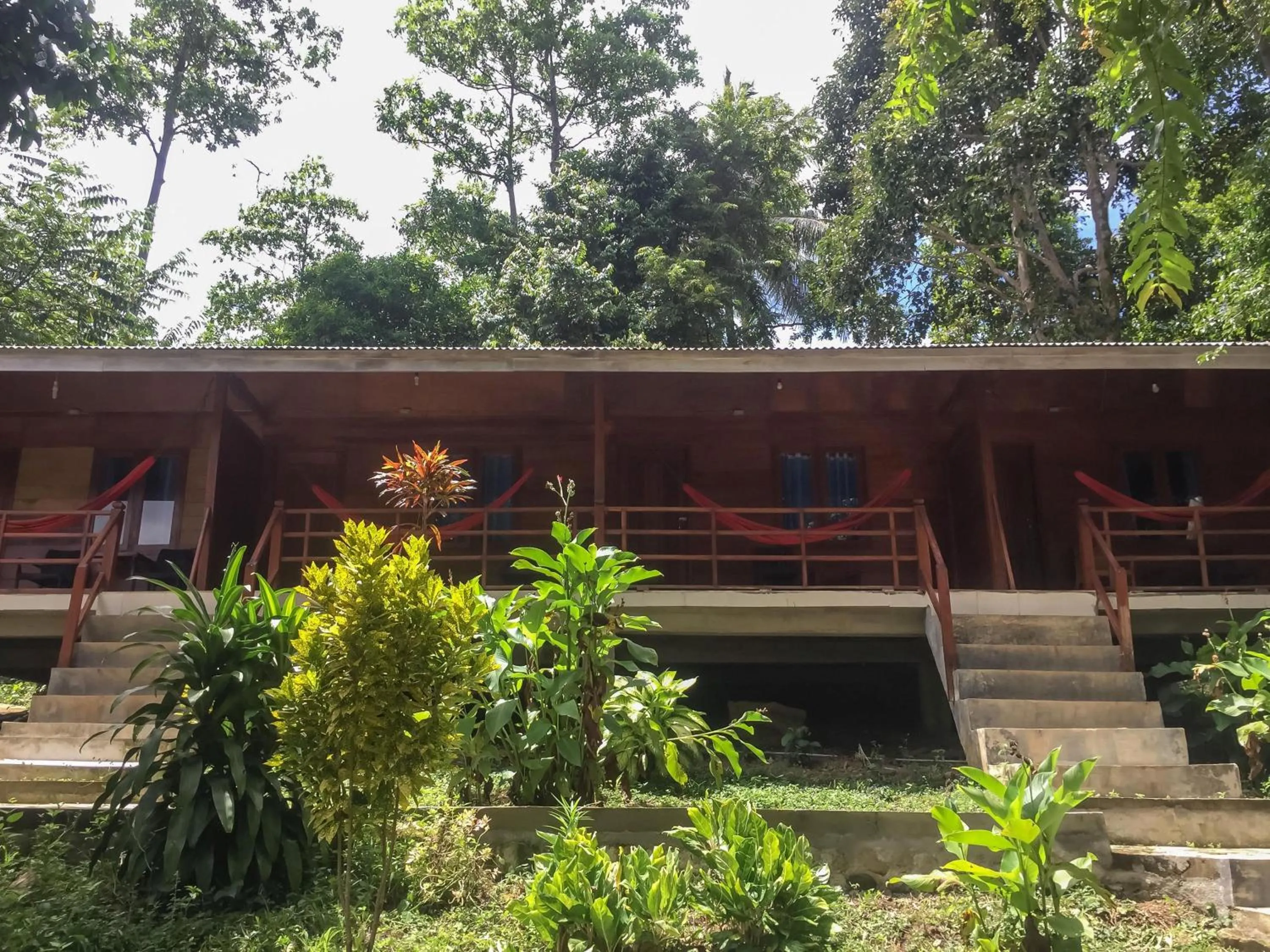 Property building in Olala Bungalows And Restaurant Mitra RedDoorz