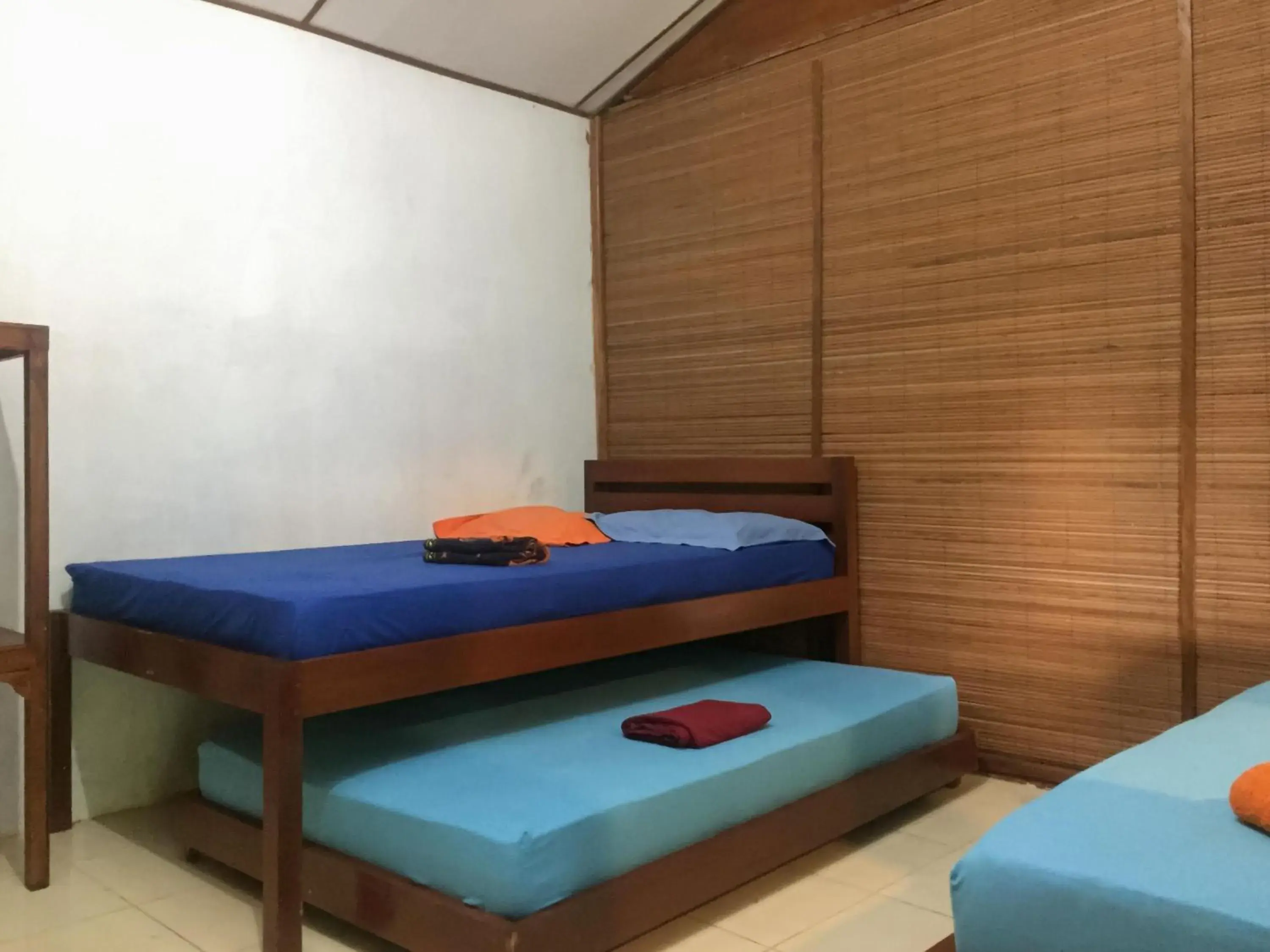 Family Room in Olala Bungalows And Restaurant Mitra RedDoorz Family Room in Olala Bungalows And Restaurant Mitra RedDoorz