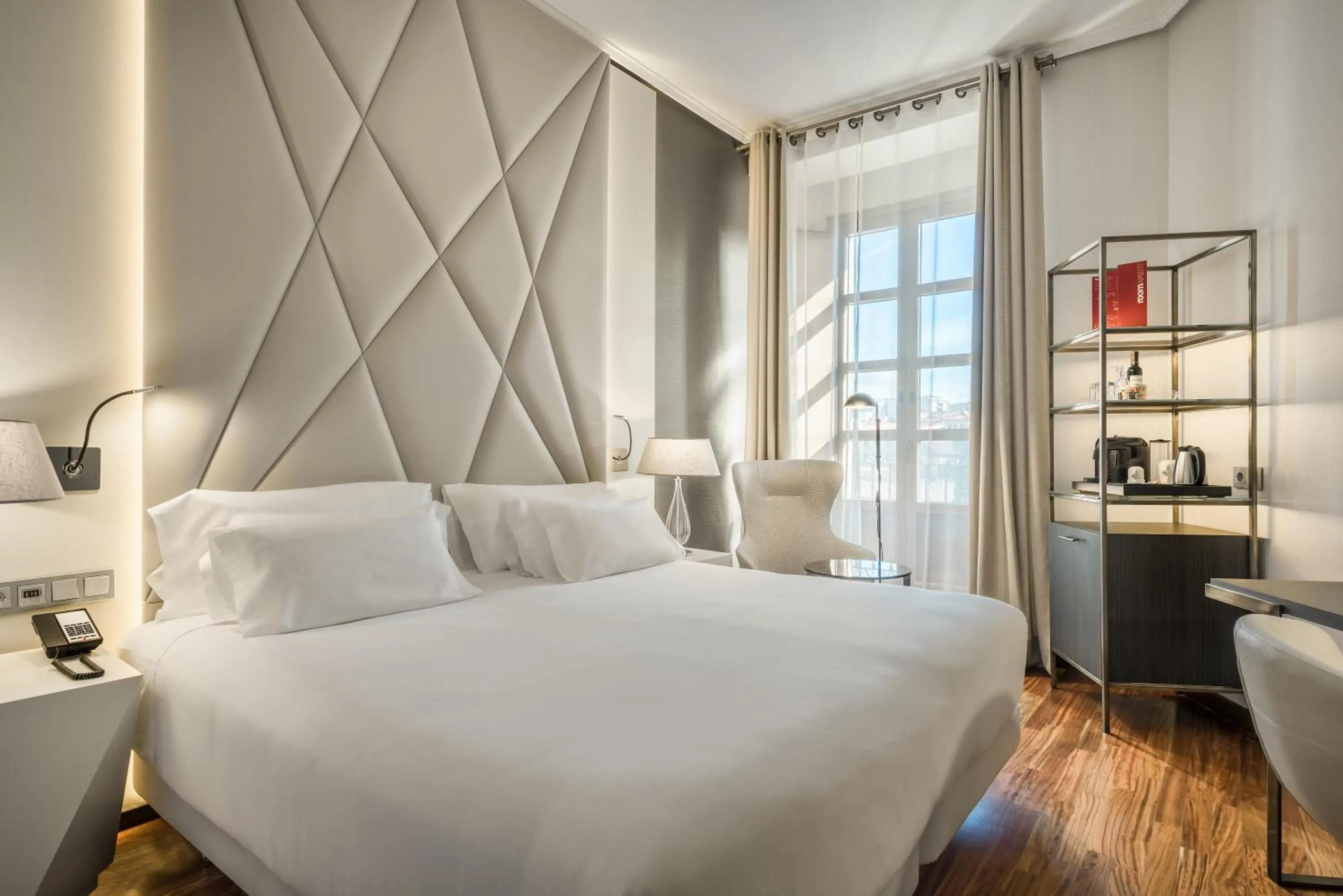 Bed in NH Collection Salamanca Palacio de Castellanos