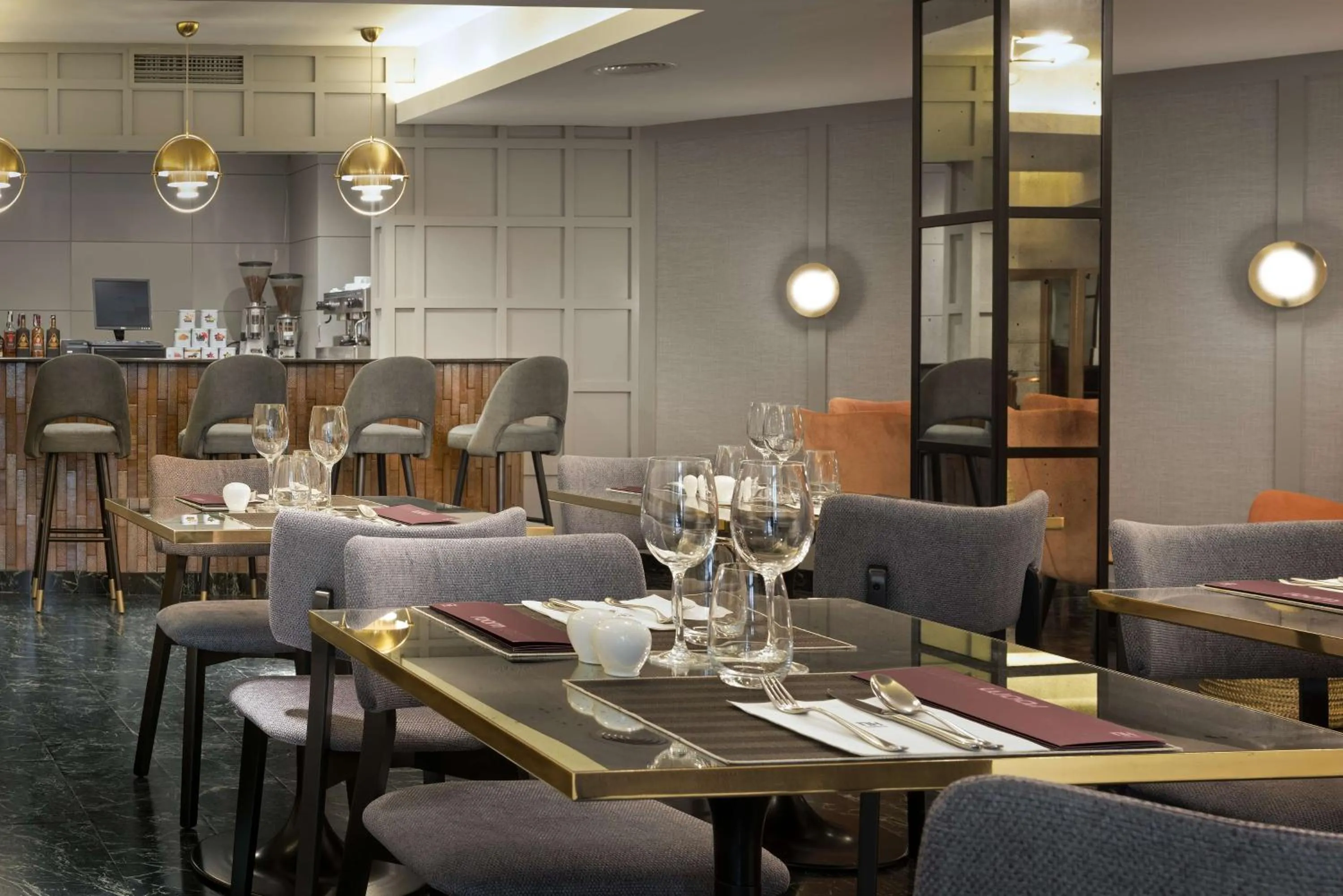 Restaurant/places to eat in NH Collection Salamanca Palacio de Castellanos