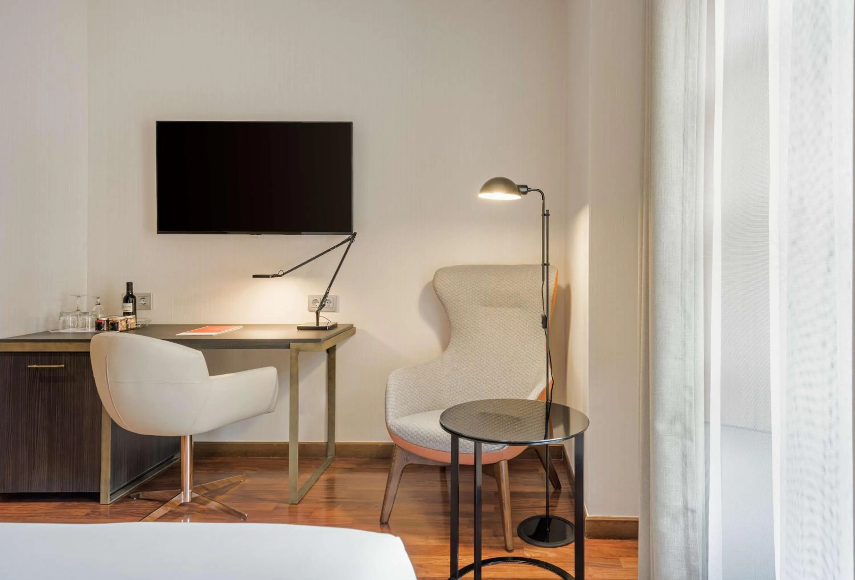 Bedroom in NH Collection Salamanca Palacio de Castellanos