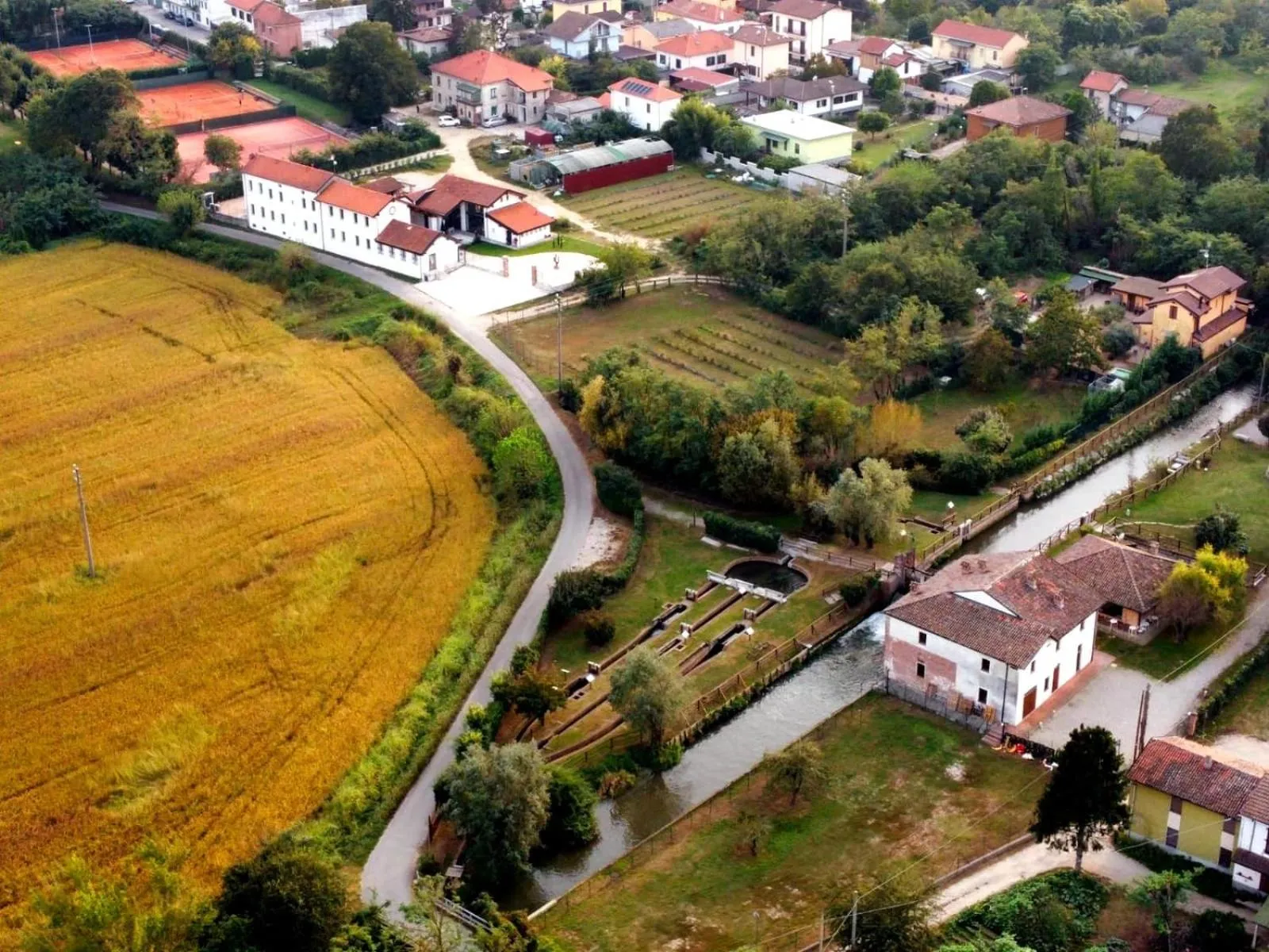 Property building in Cascina Mora Bassa