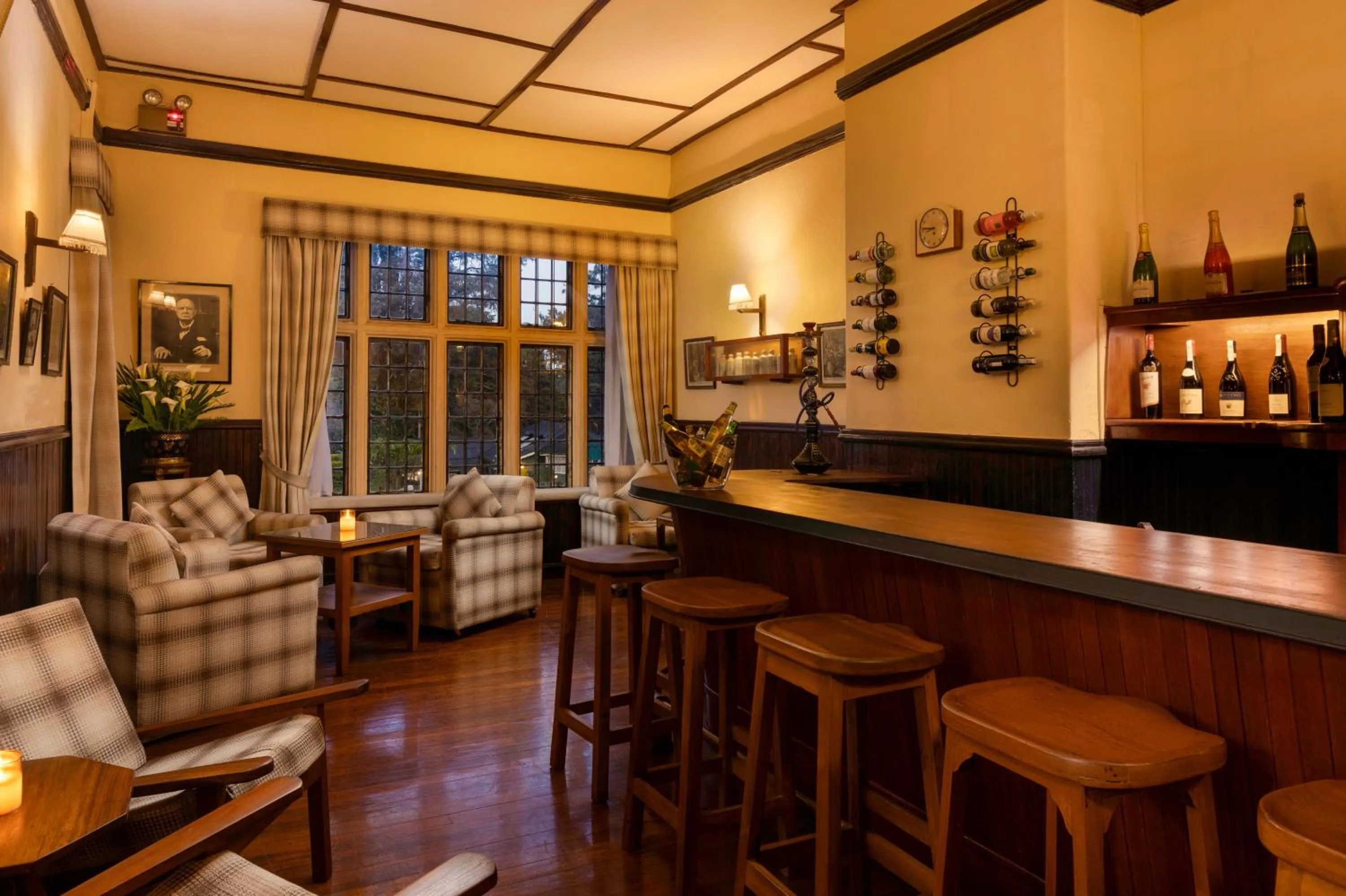 Lounge or bar in The Hill Club