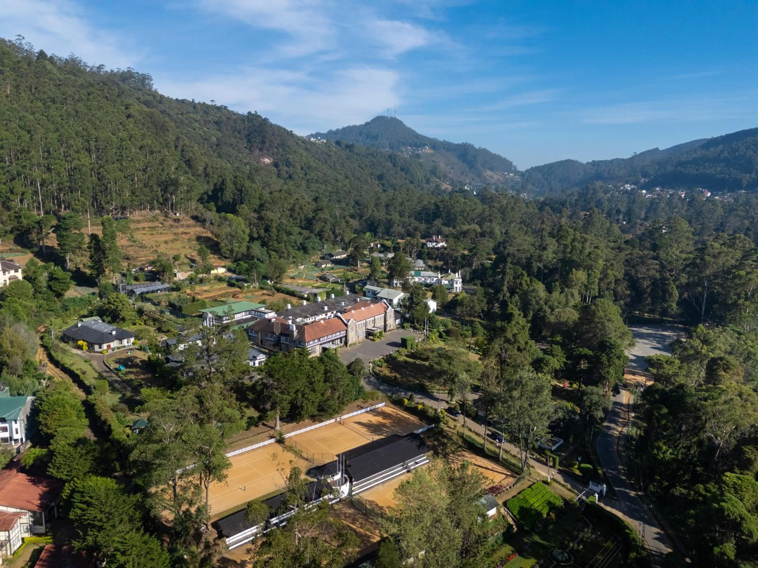 Bird's eye view in The Hill Club