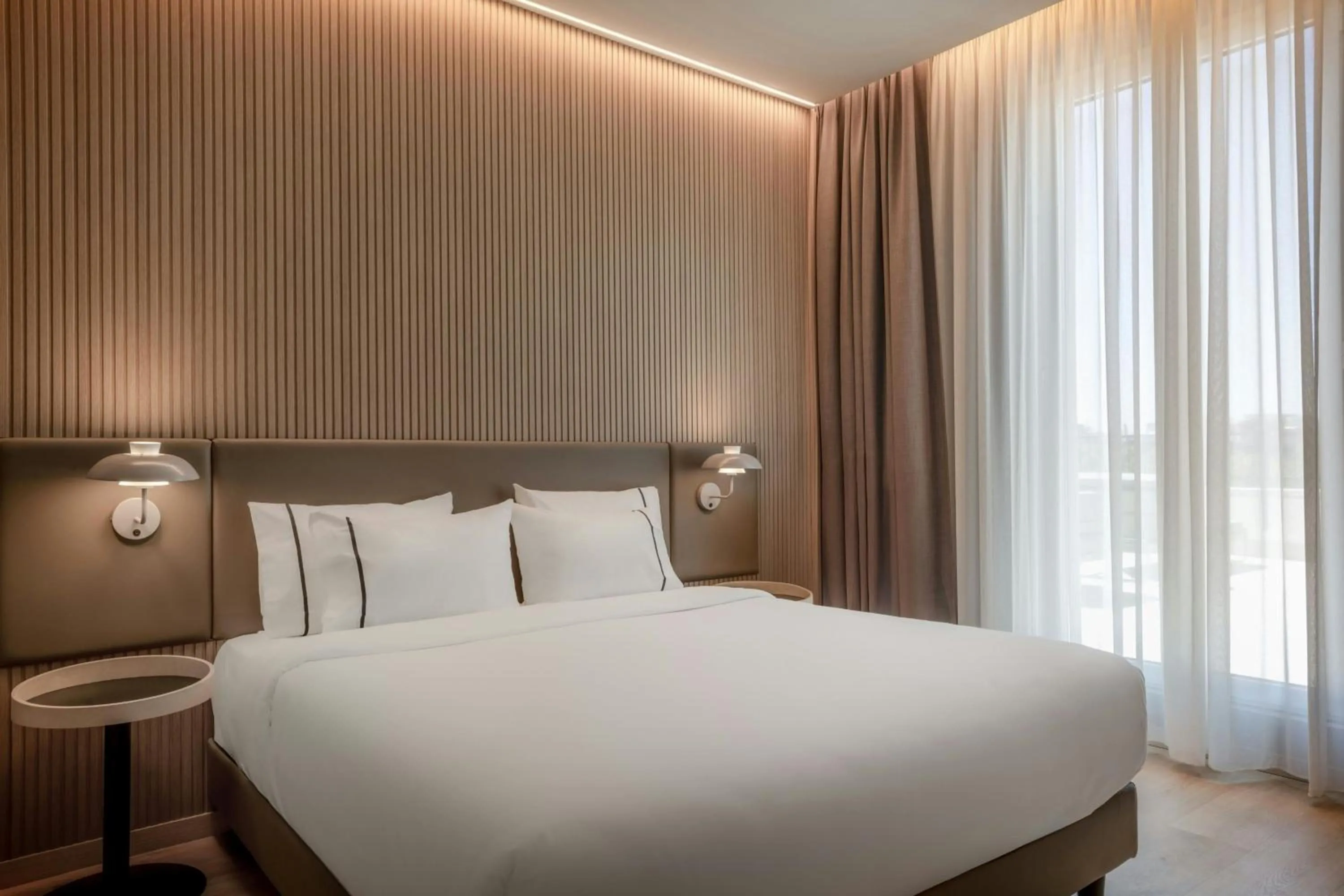 Photo of the whole room, Bed in AC Hotel by Marriott Cartagena