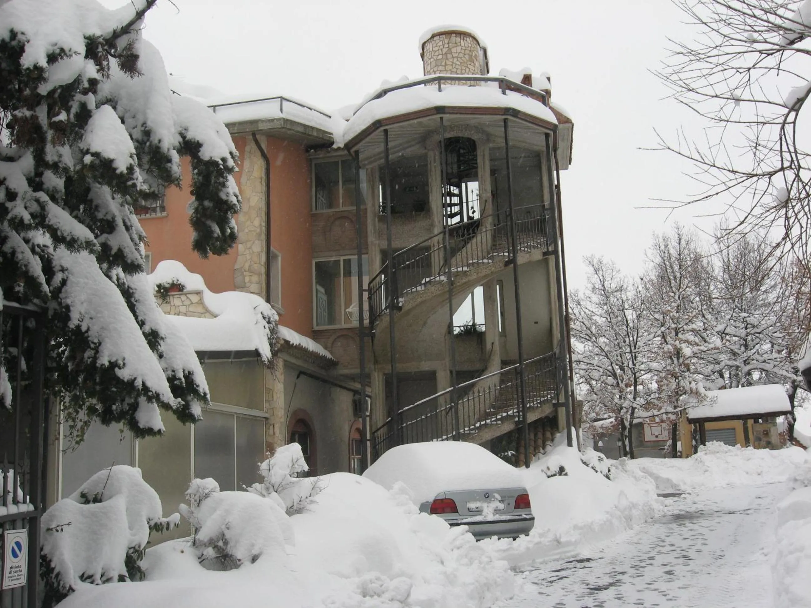 Street view in Parco Sogni d'Oro