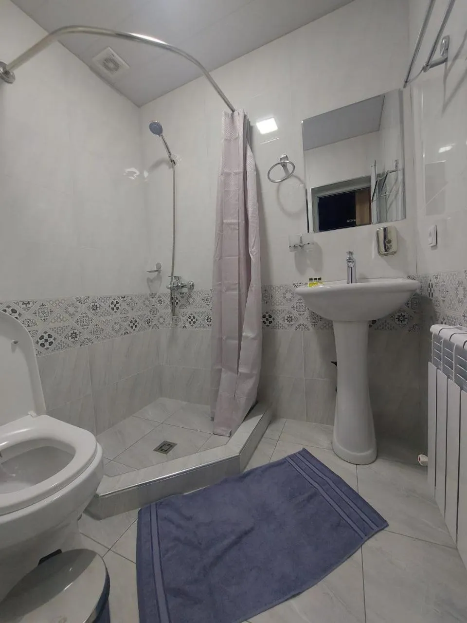 Bathroom in MUSAVVIR