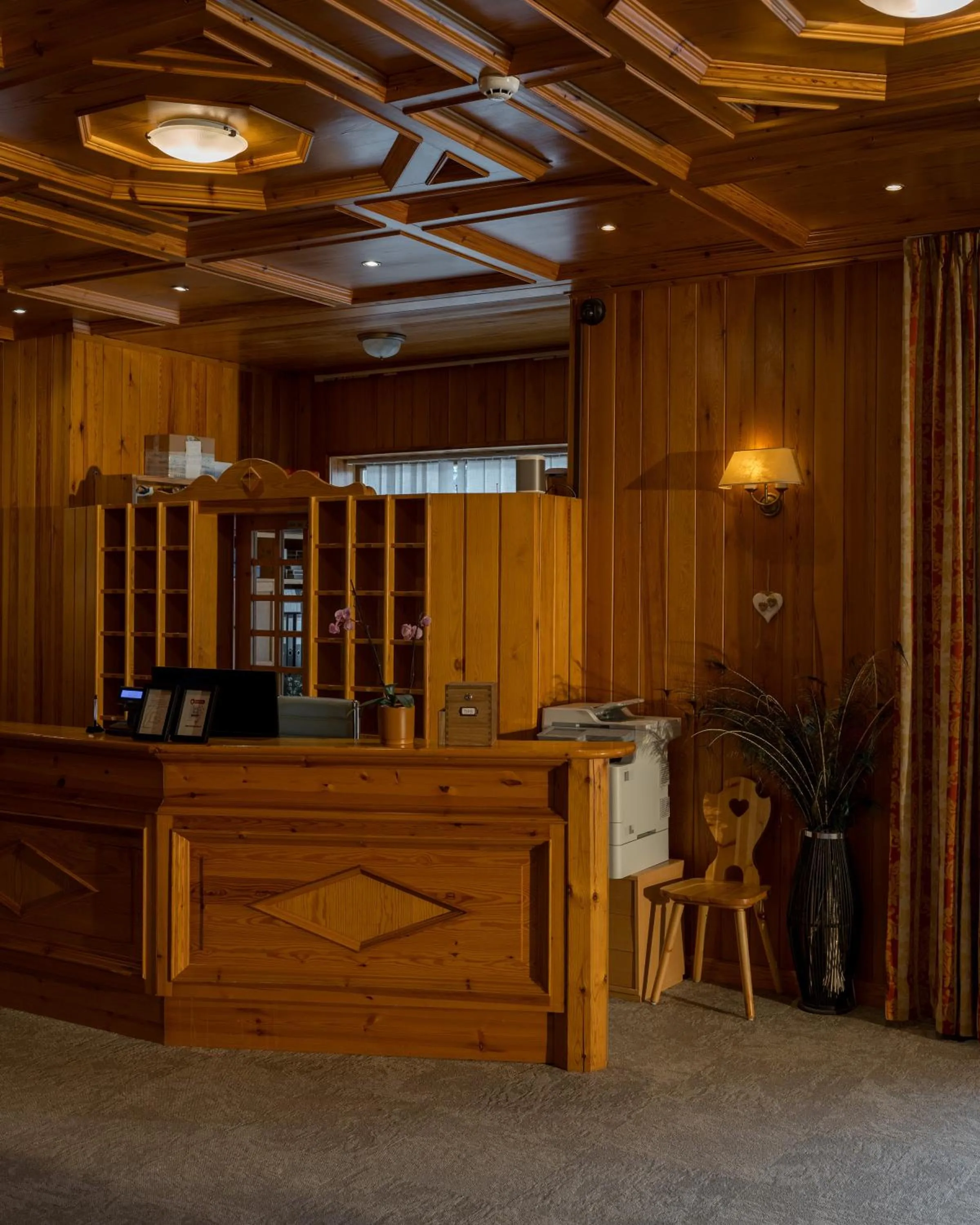 Lobby or reception in PLOSE Parkhotel & Residence