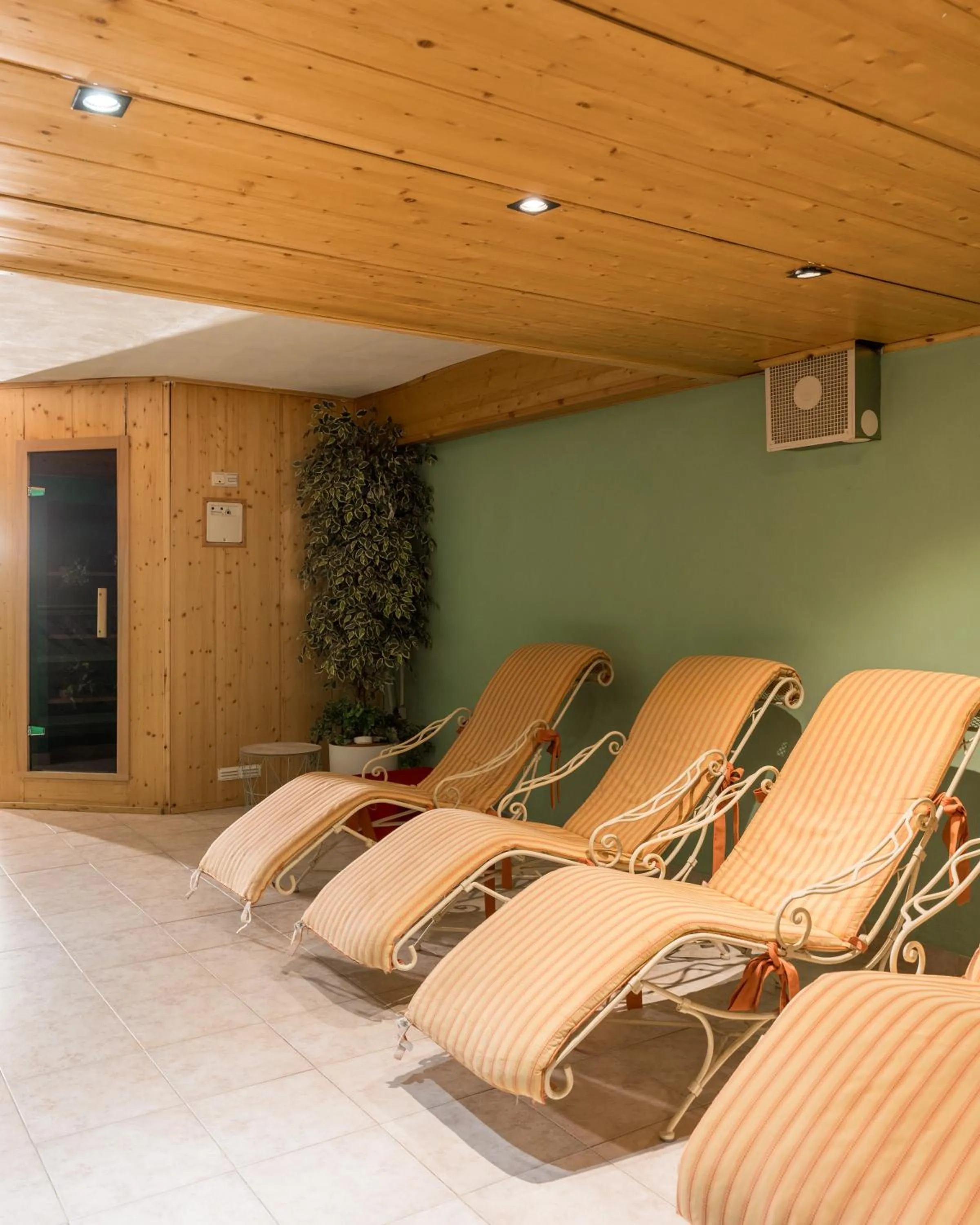 Sauna in PLOSE Parkhotel & Residence