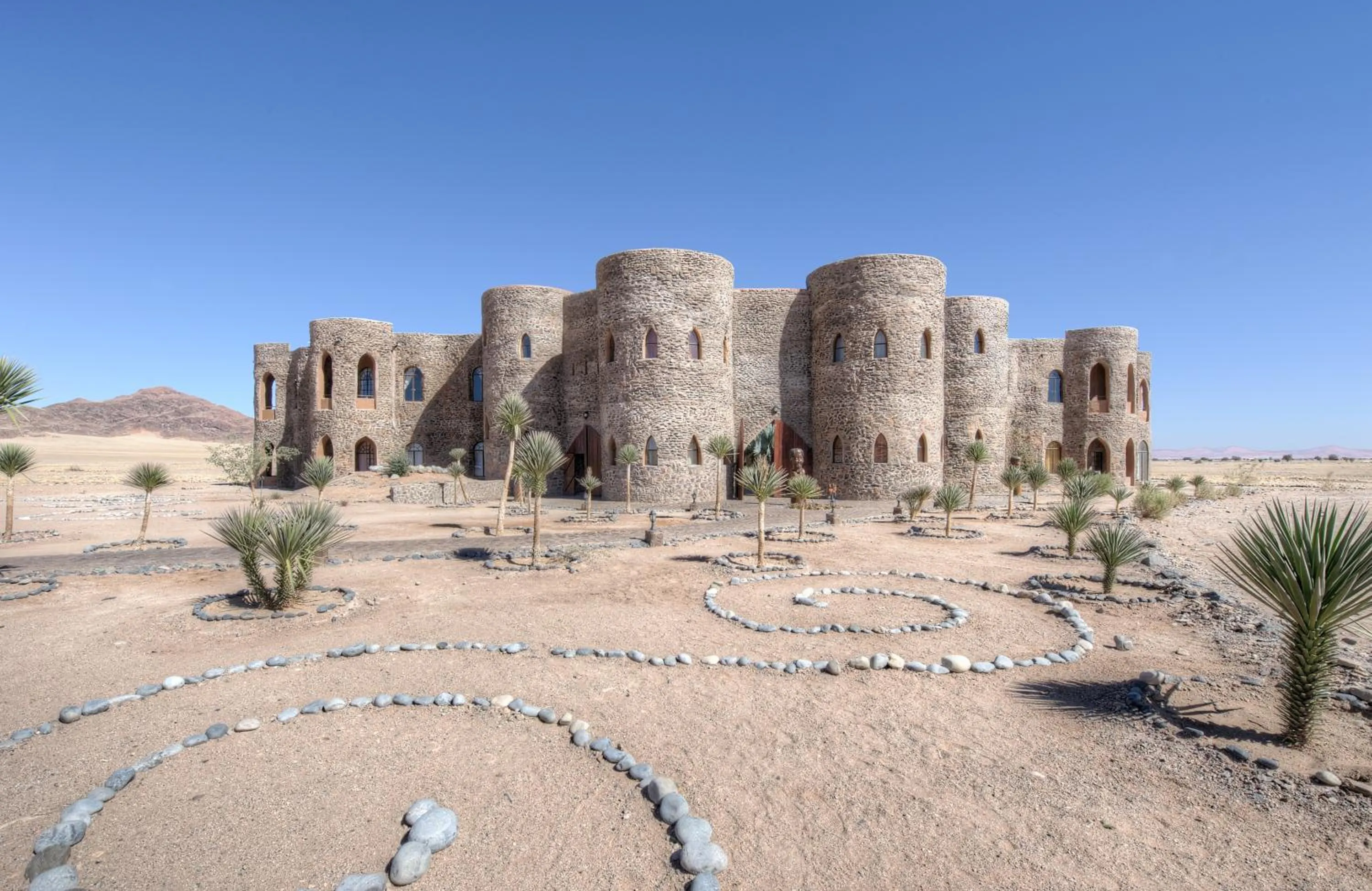 Facade/entrance in Le Mirage Resort & Spa