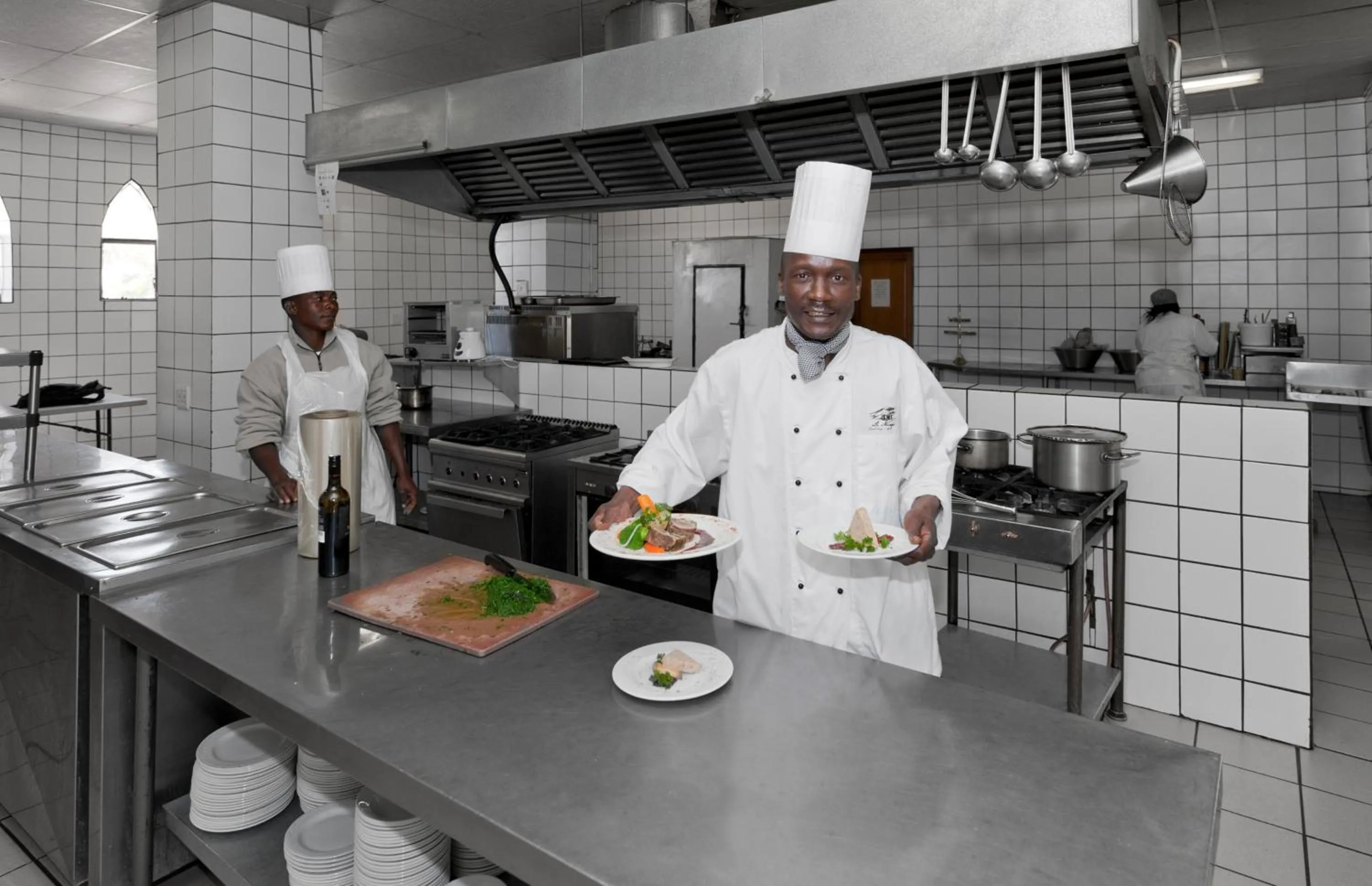 kitchen in Le Mirage Resort & Spa