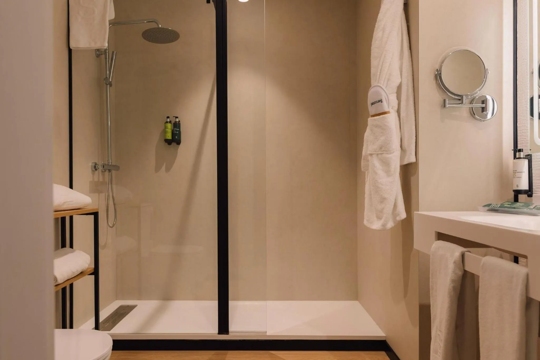 Bathroom in Sercotel Amistad Murcia