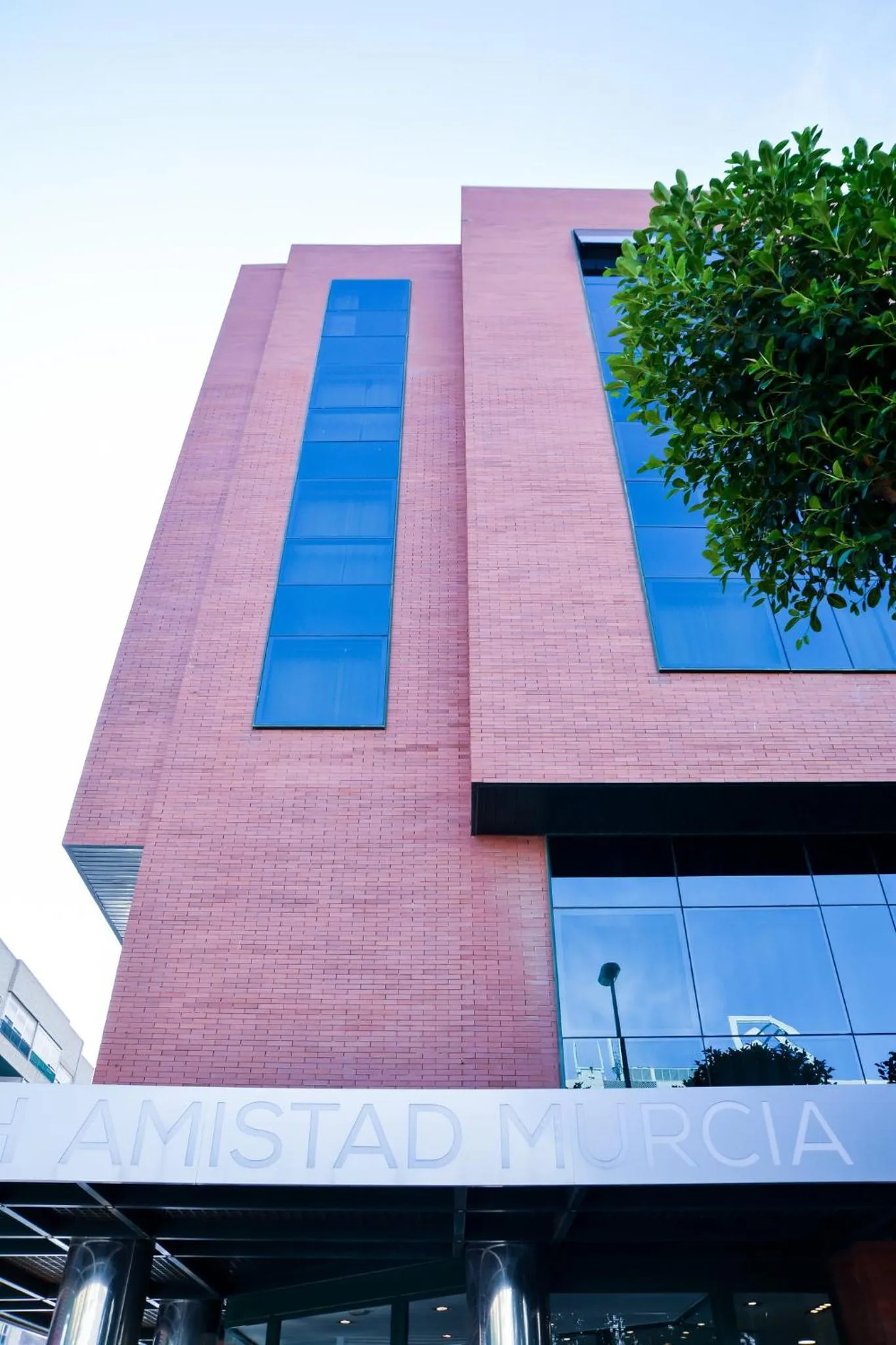 Facade/entrance in Sercotel Amistad Murcia