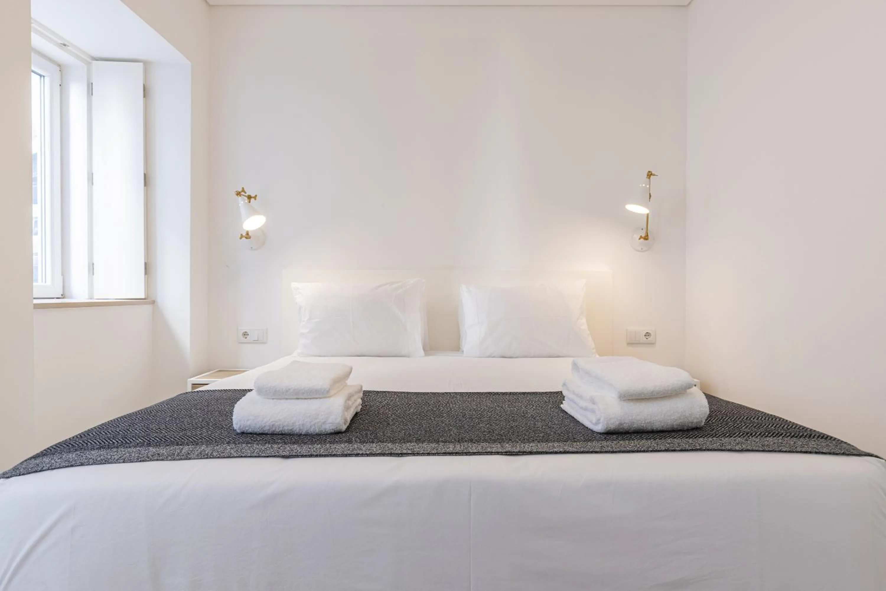 Bedroom, Bed in Garcia 28 by LovelyStay