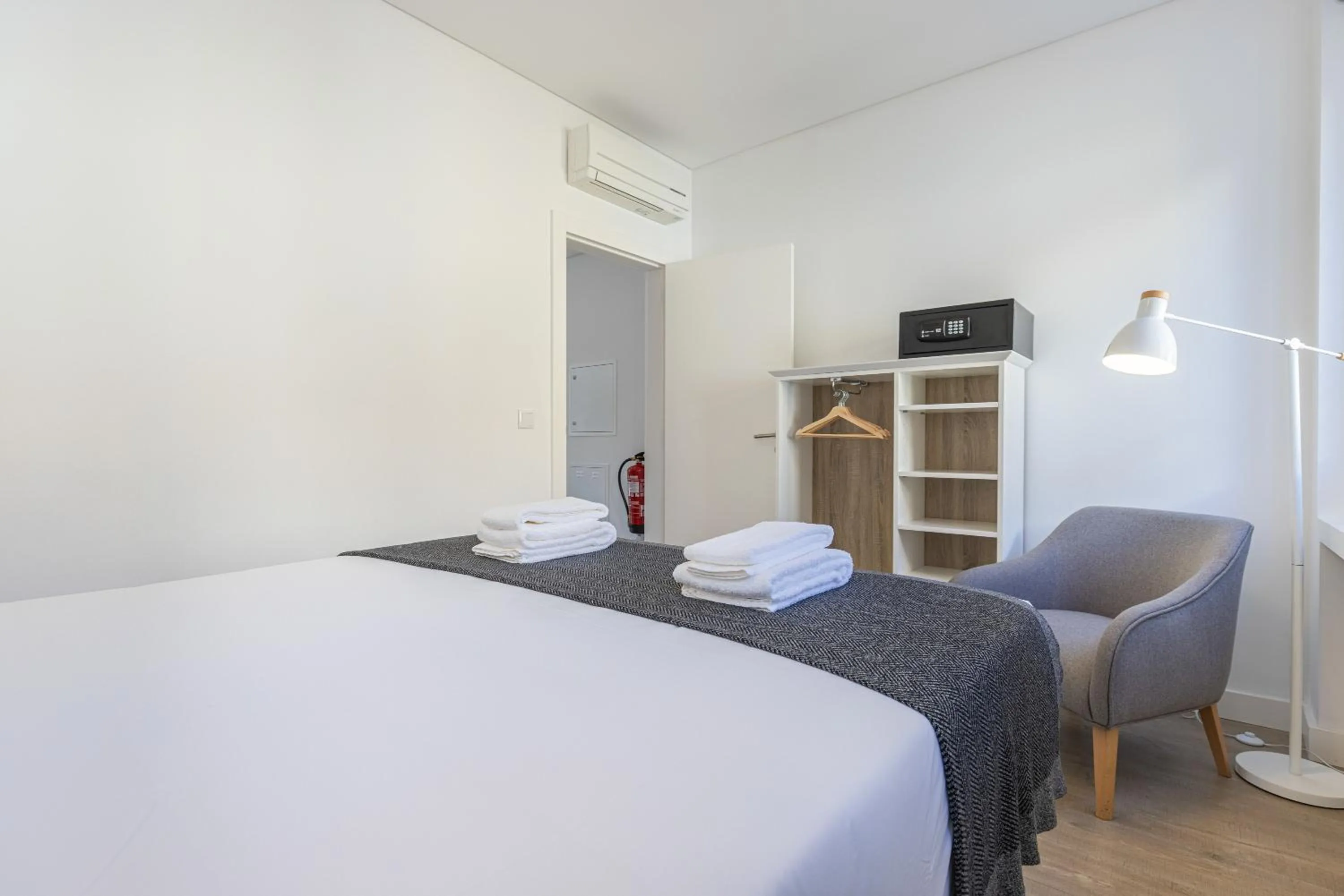 Bedroom, Bed in Garcia 28 by LovelyStay